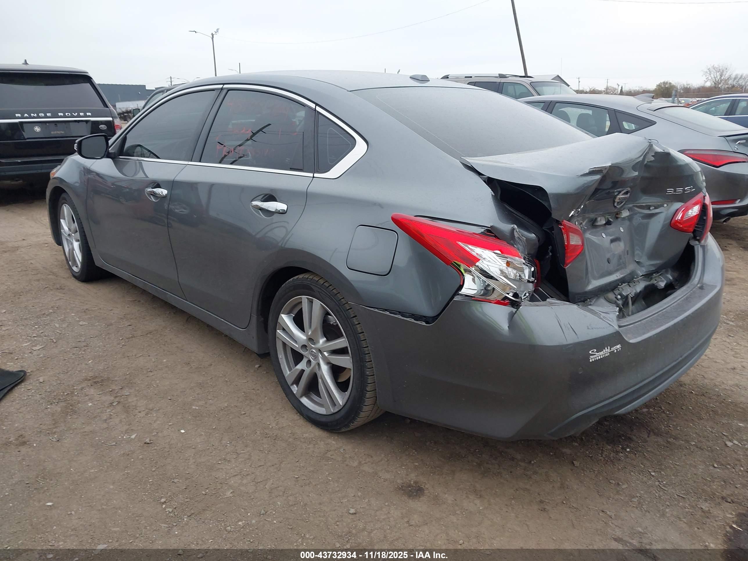 NISSAN ALTIMA image 3