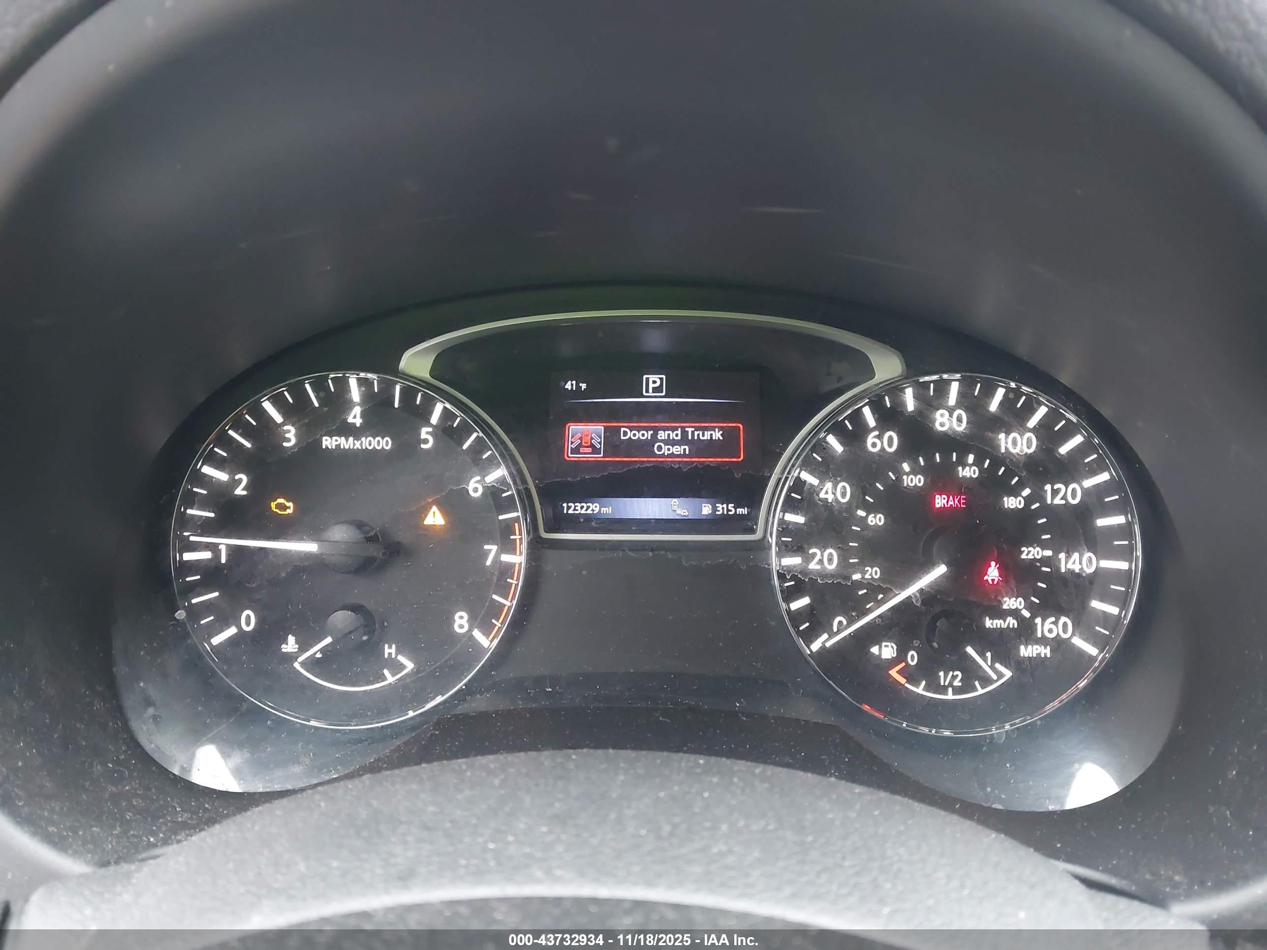 NISSAN ALTIMA image 7