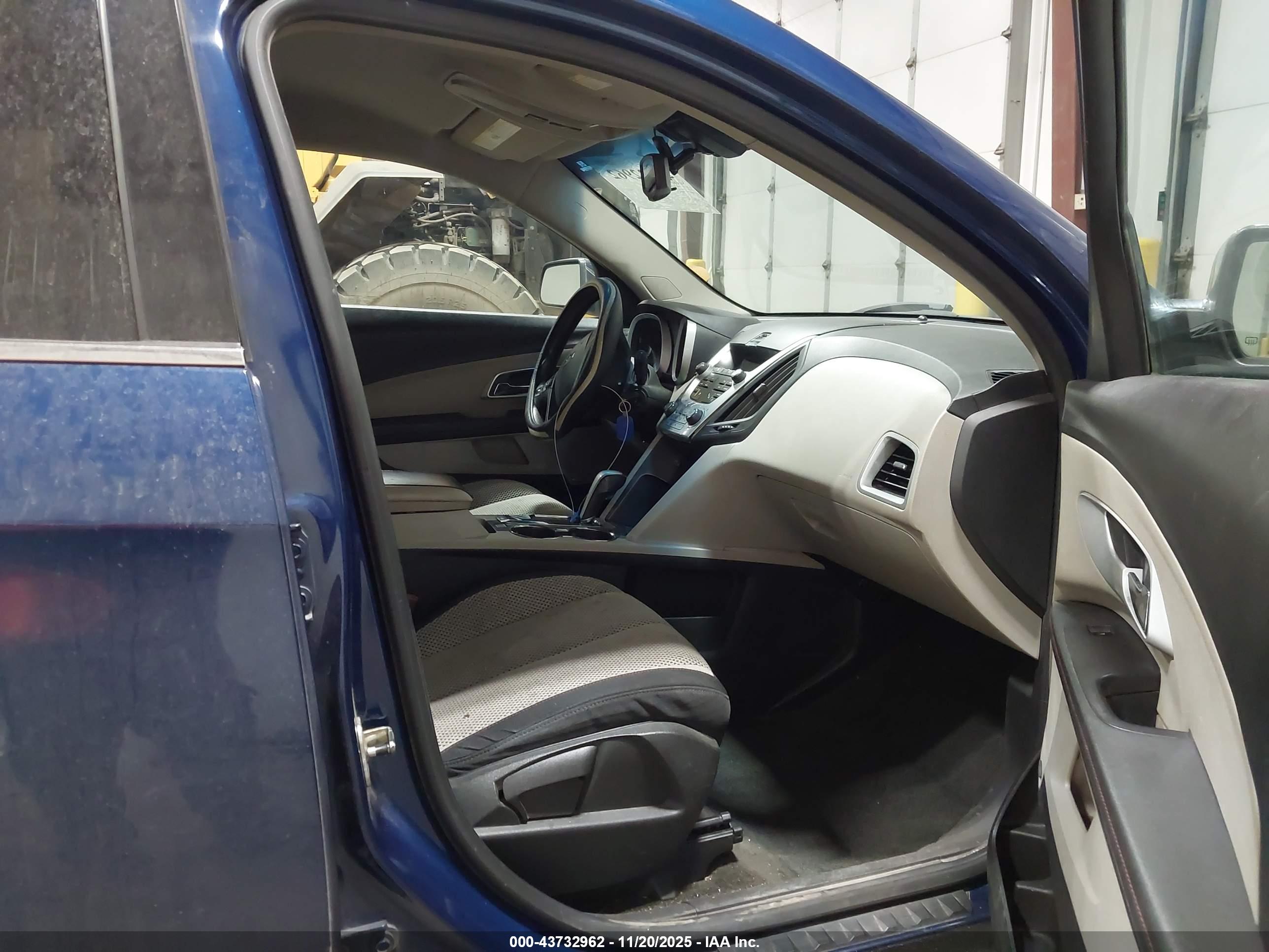 CHEVROLET EQUINOX image 5