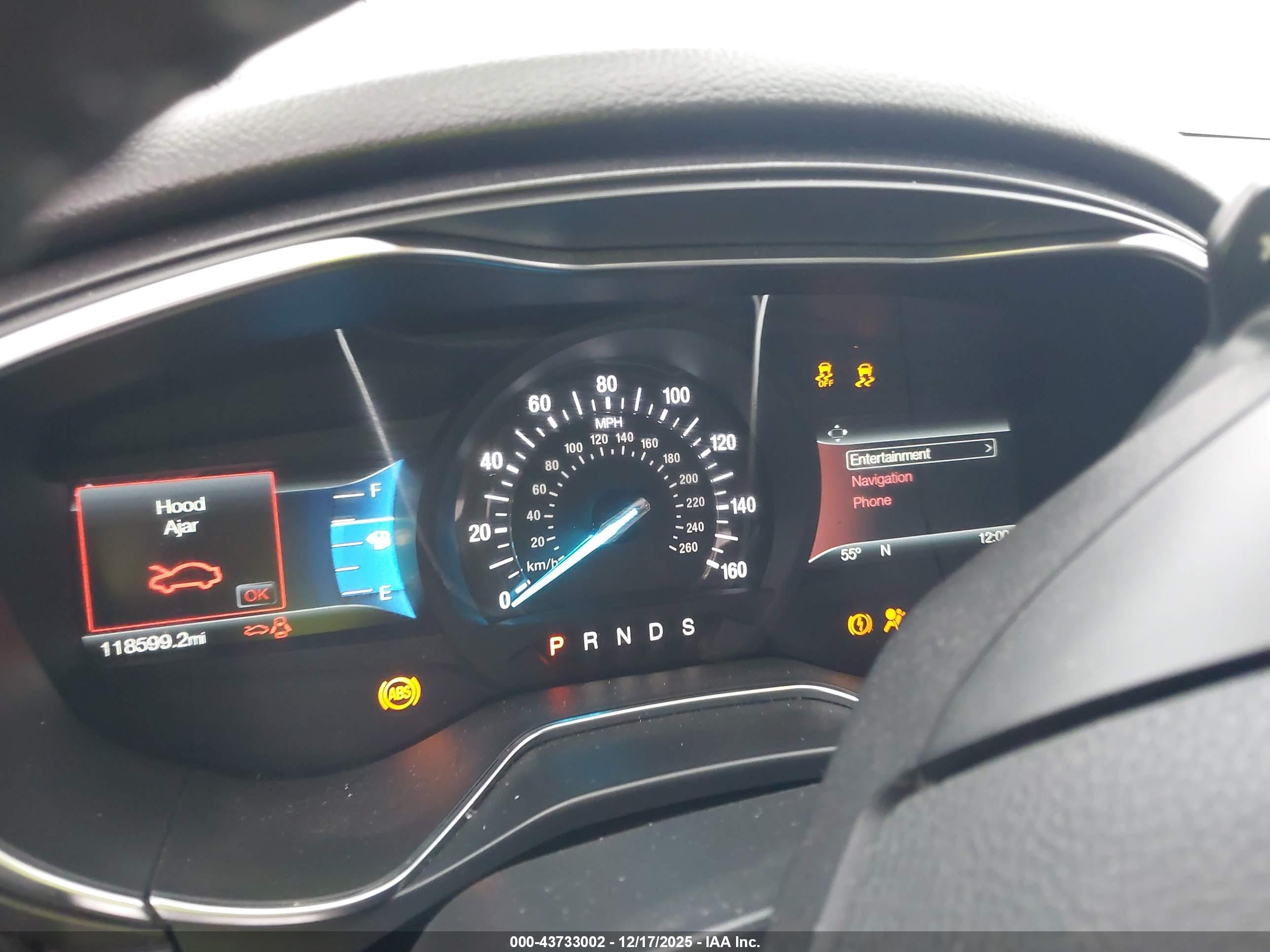 FORD FUSION image 7