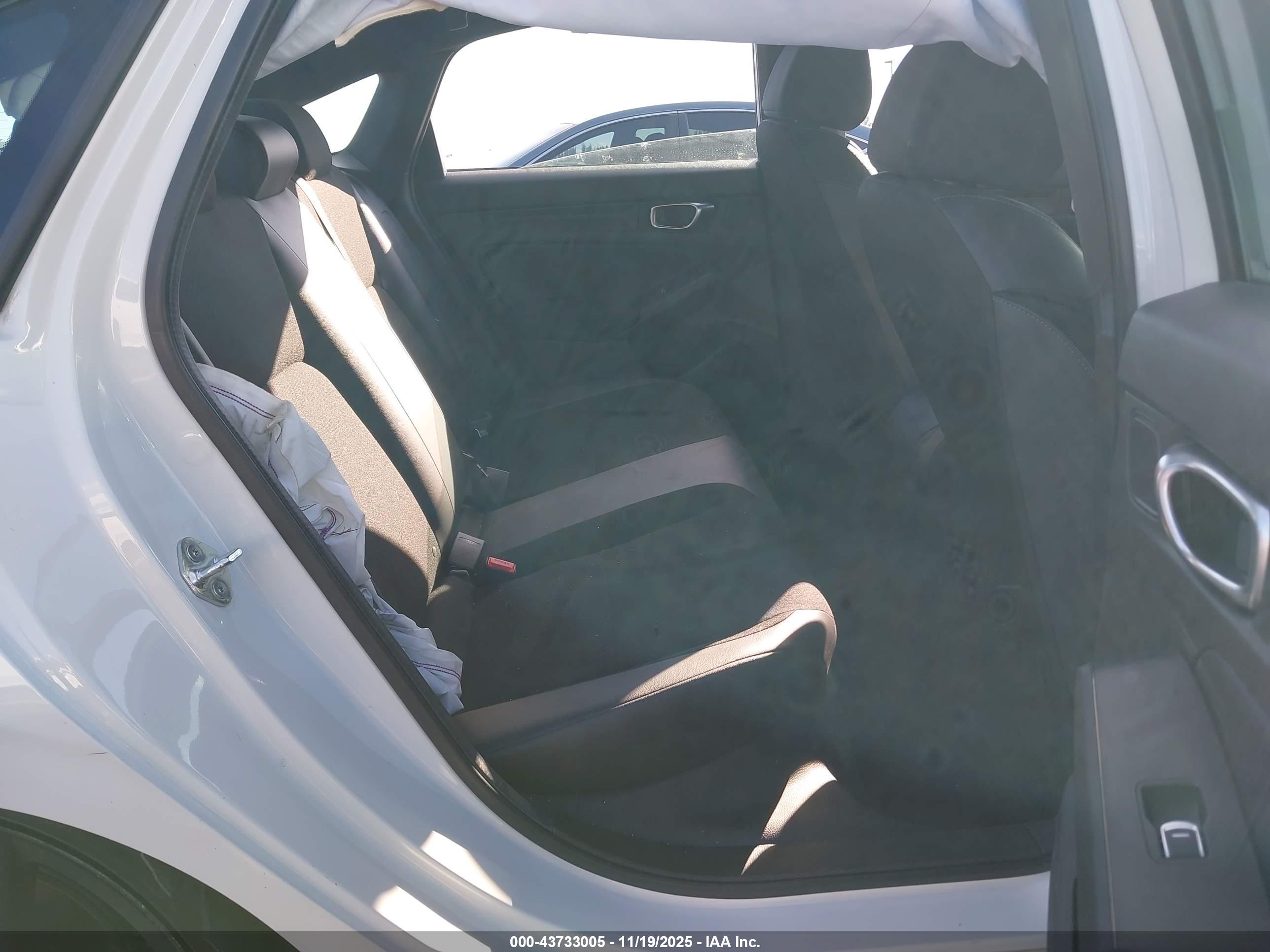 HONDA CIVIC image 8