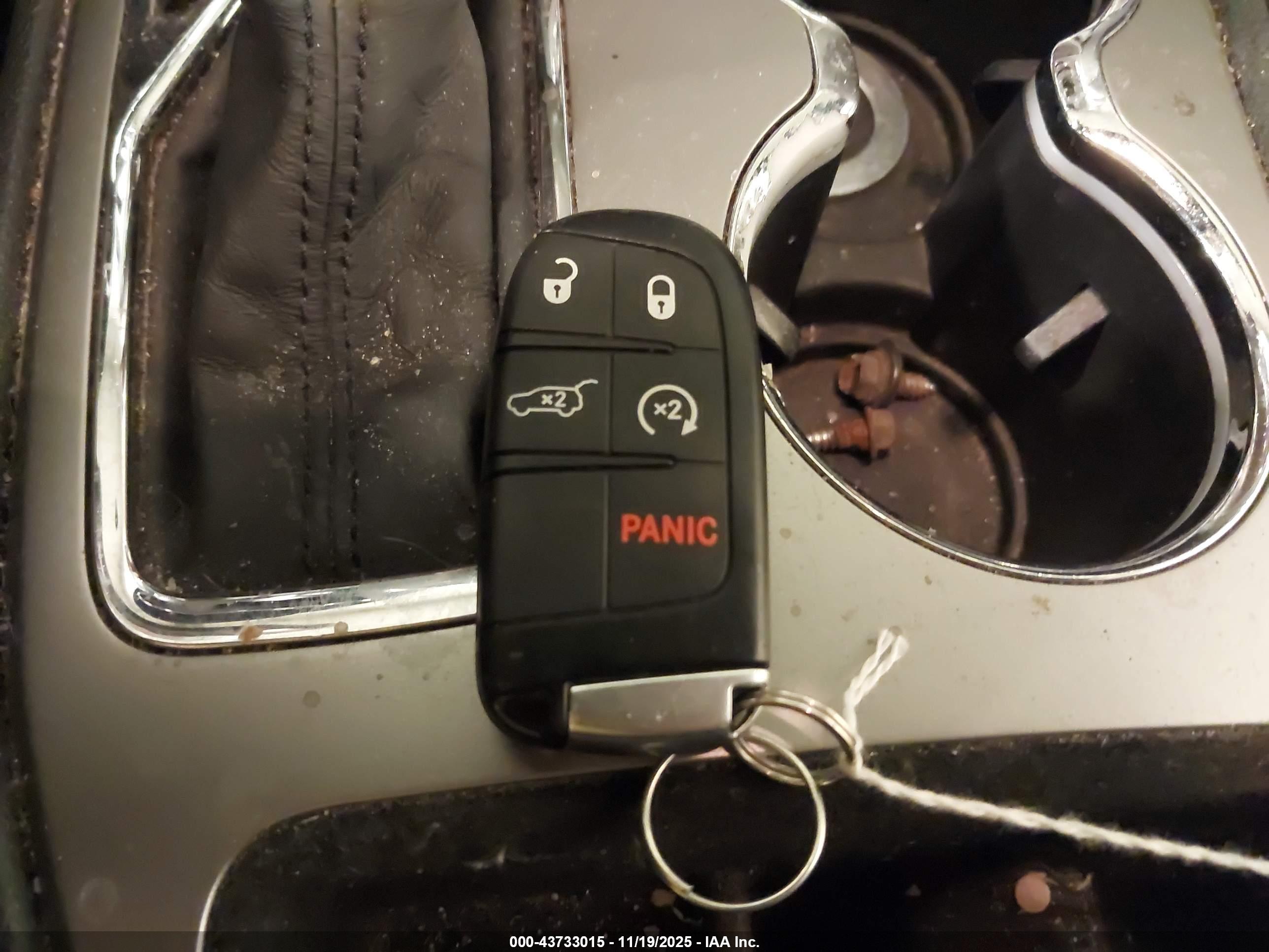 JEEP GRAND image 11