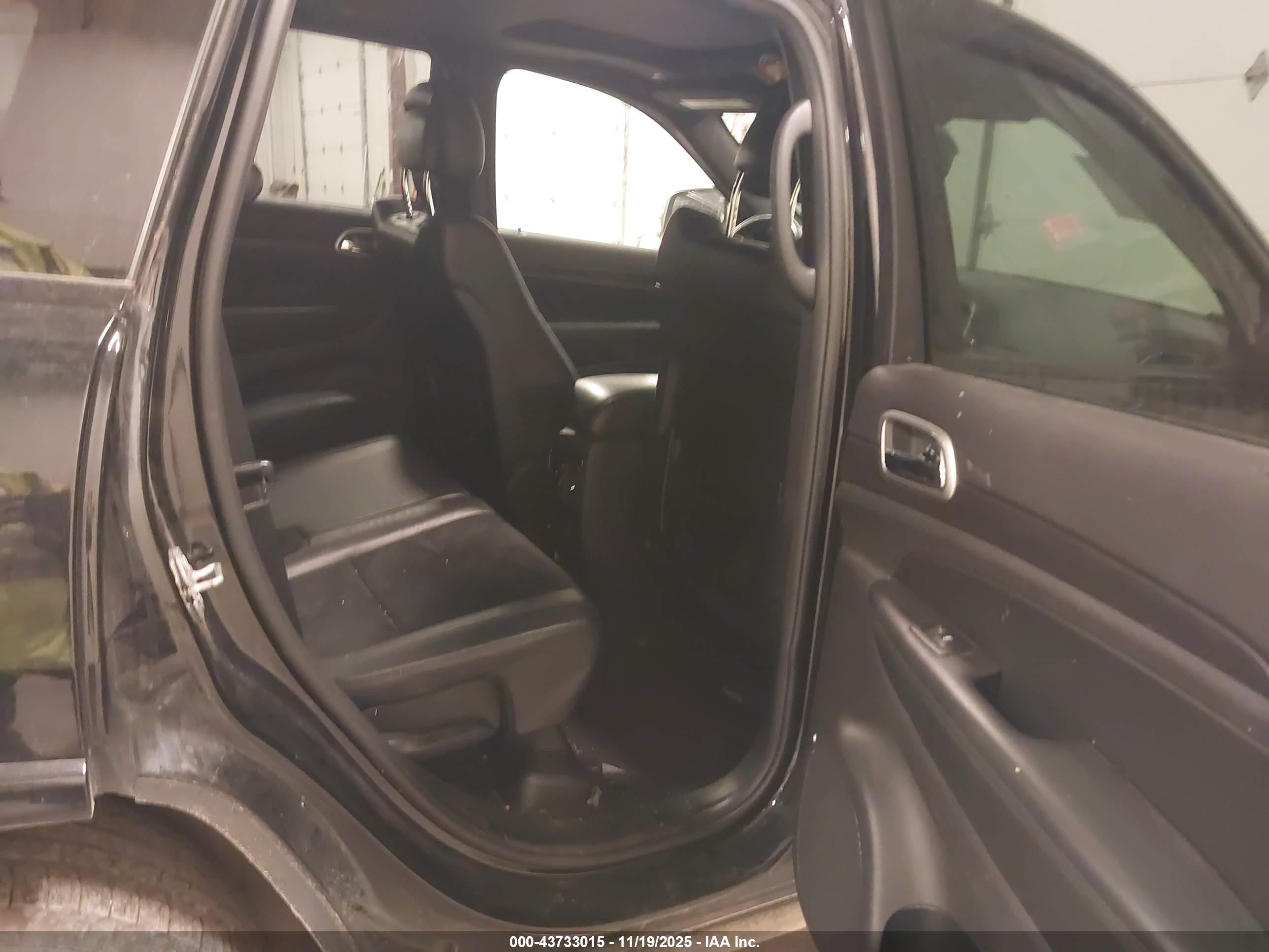 JEEP GRAND image 8