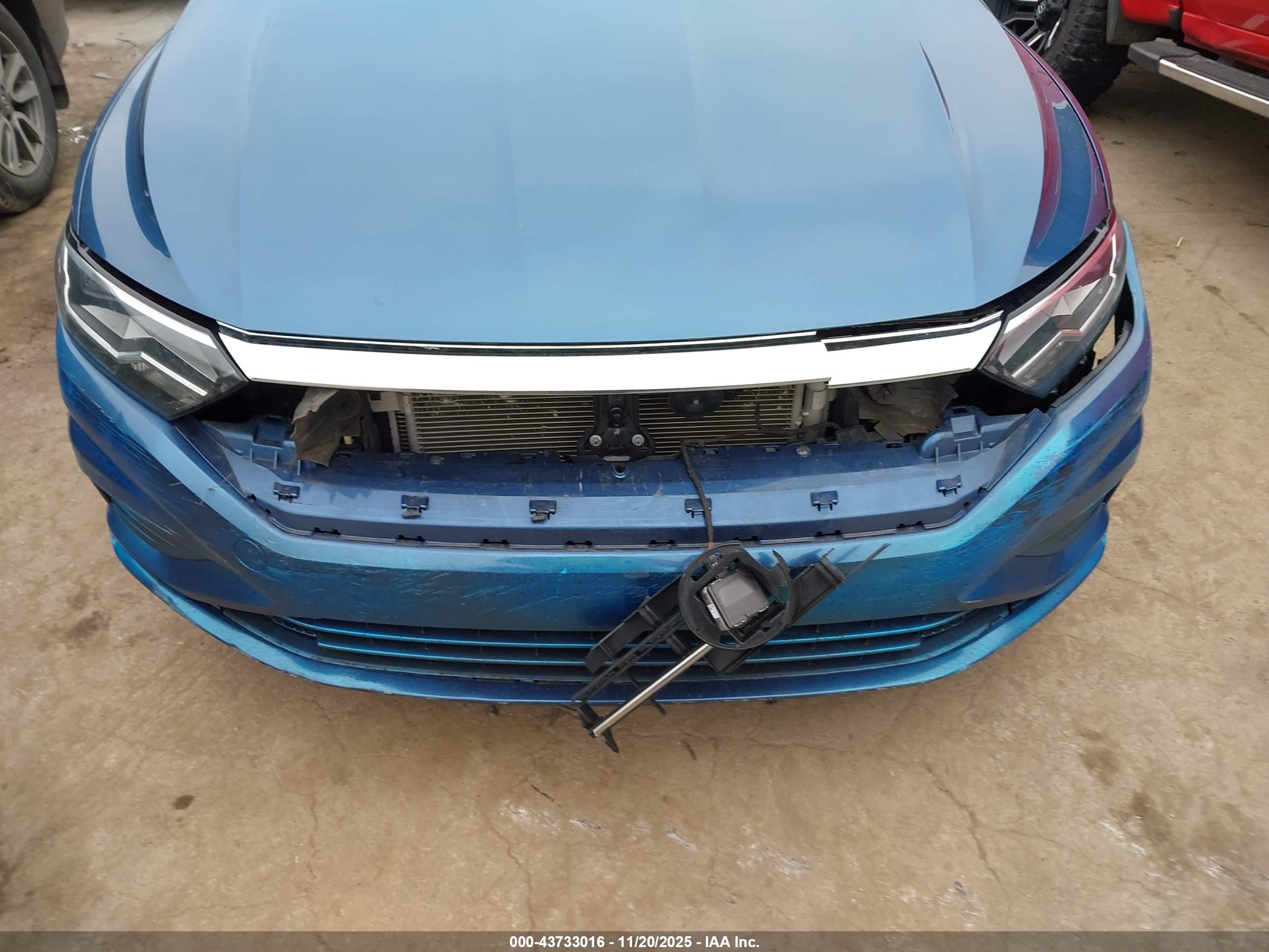 VOLKSWAGEN JETTA image 6