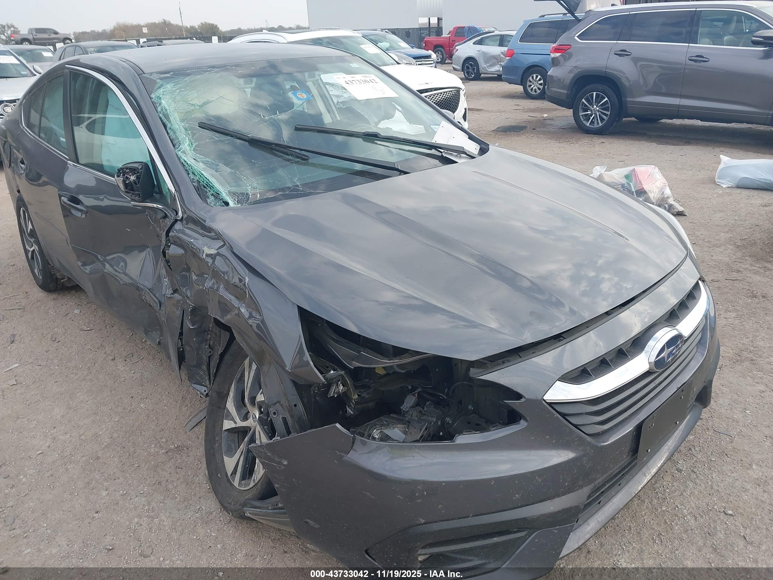 SUBARU LEGACY image 6