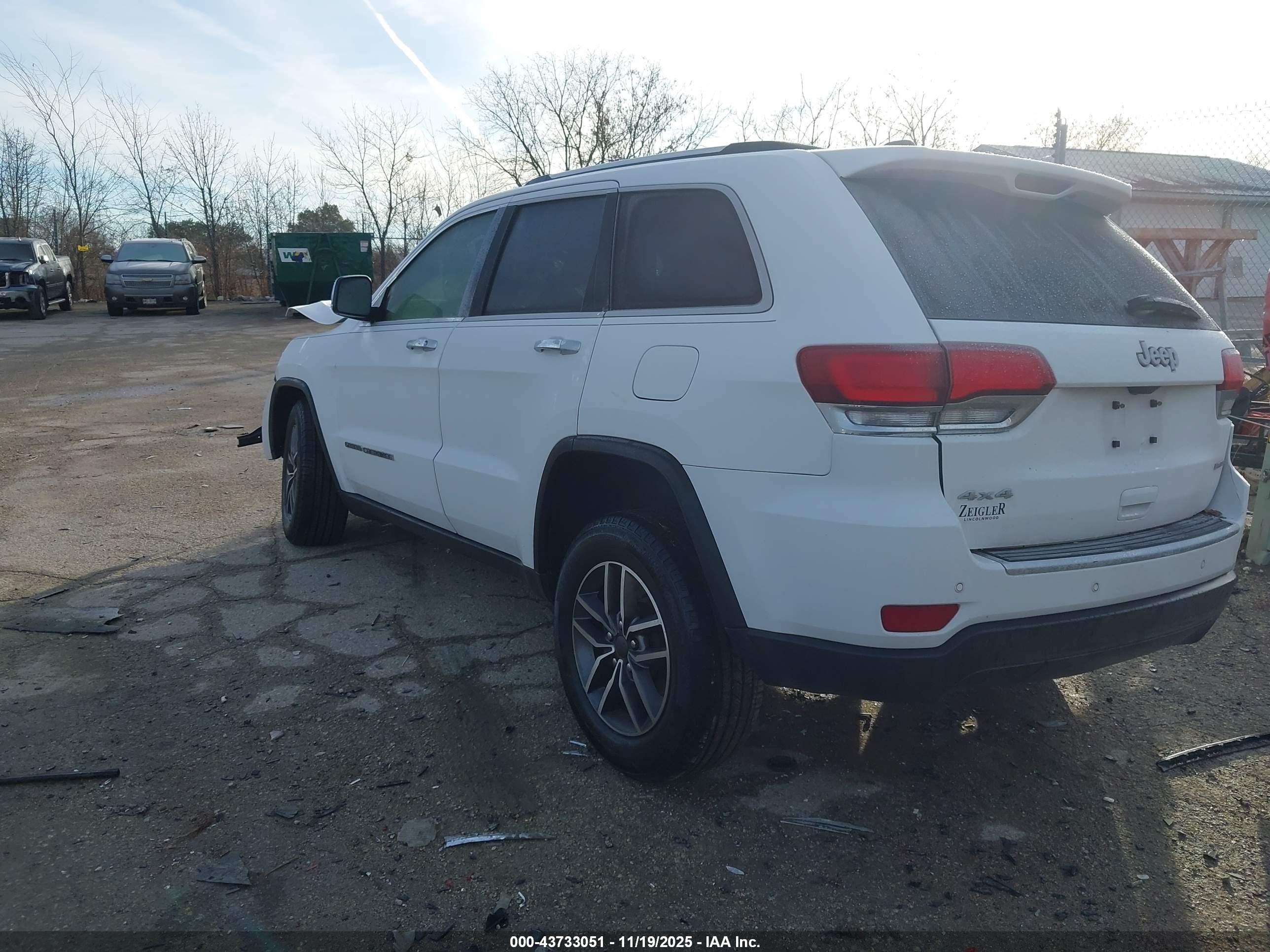 JEEP GRAND image 3