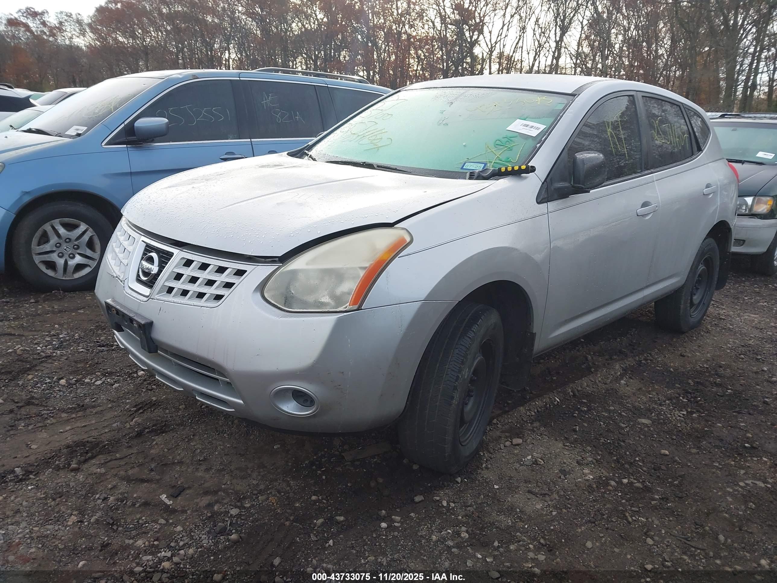 NISSAN ROGUE image 2