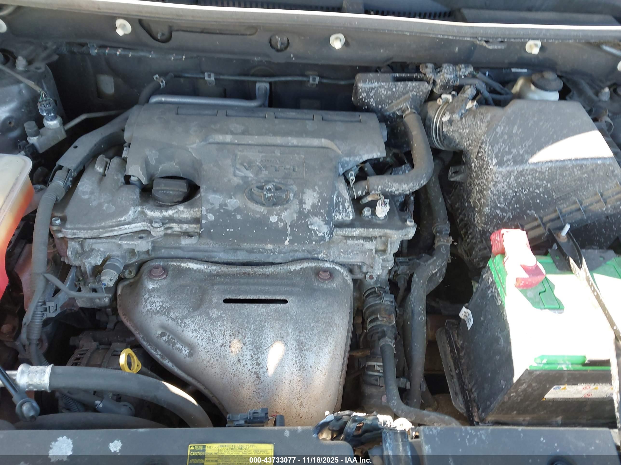 TOYOTA RAV4 image 10