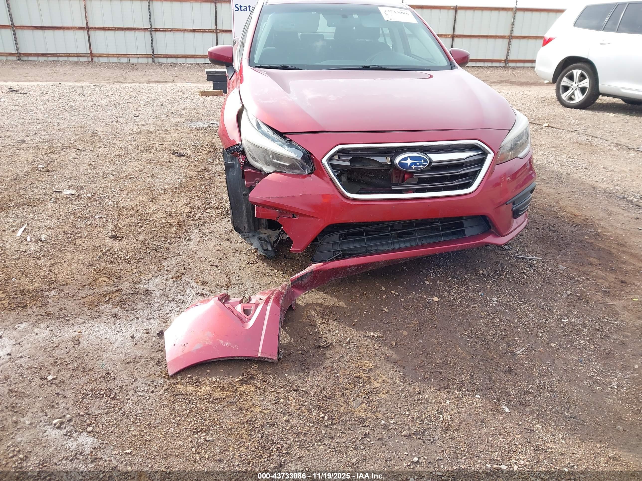 SUBARU LEGACY image 6