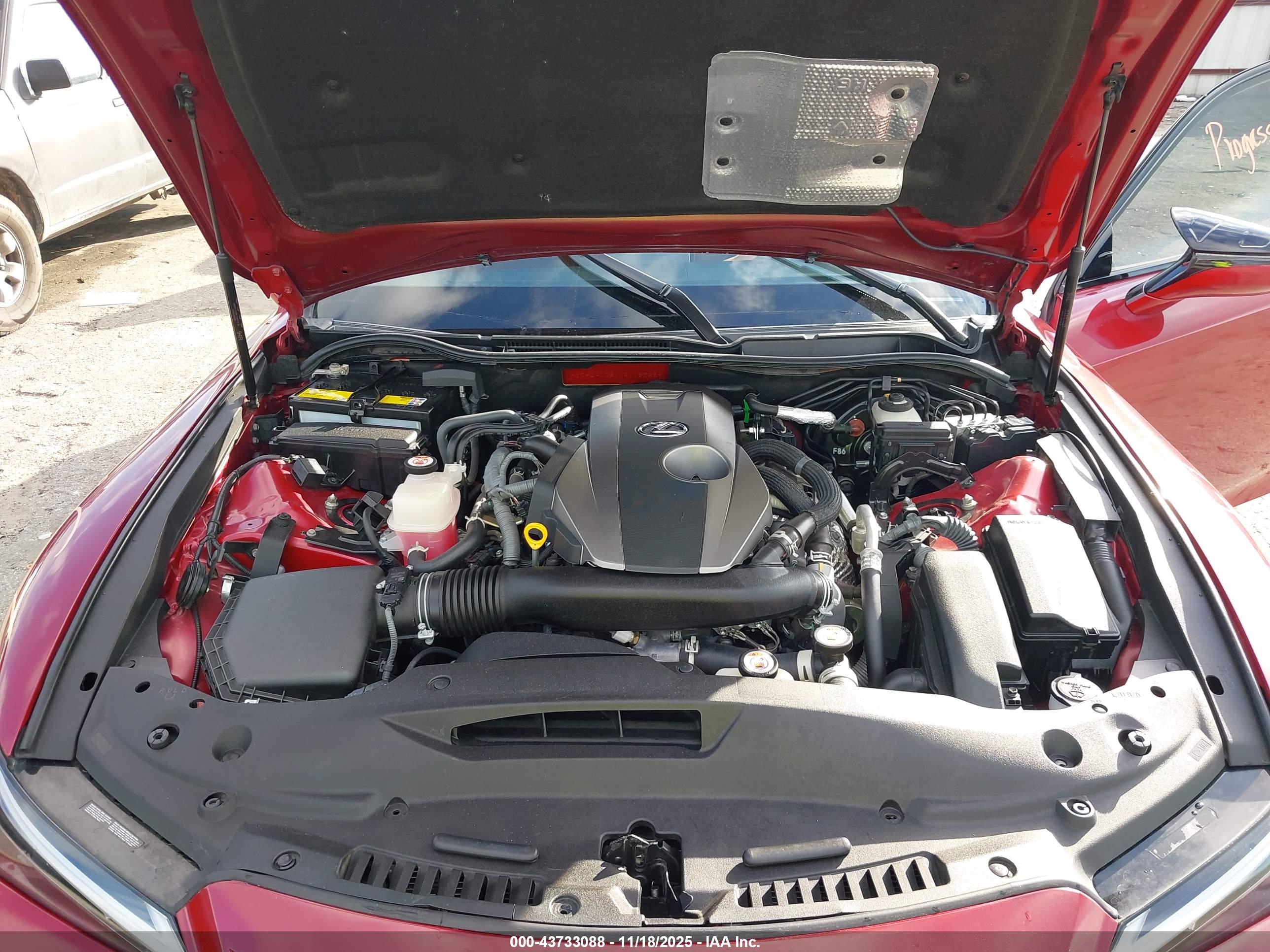 LEXUS IS image 10