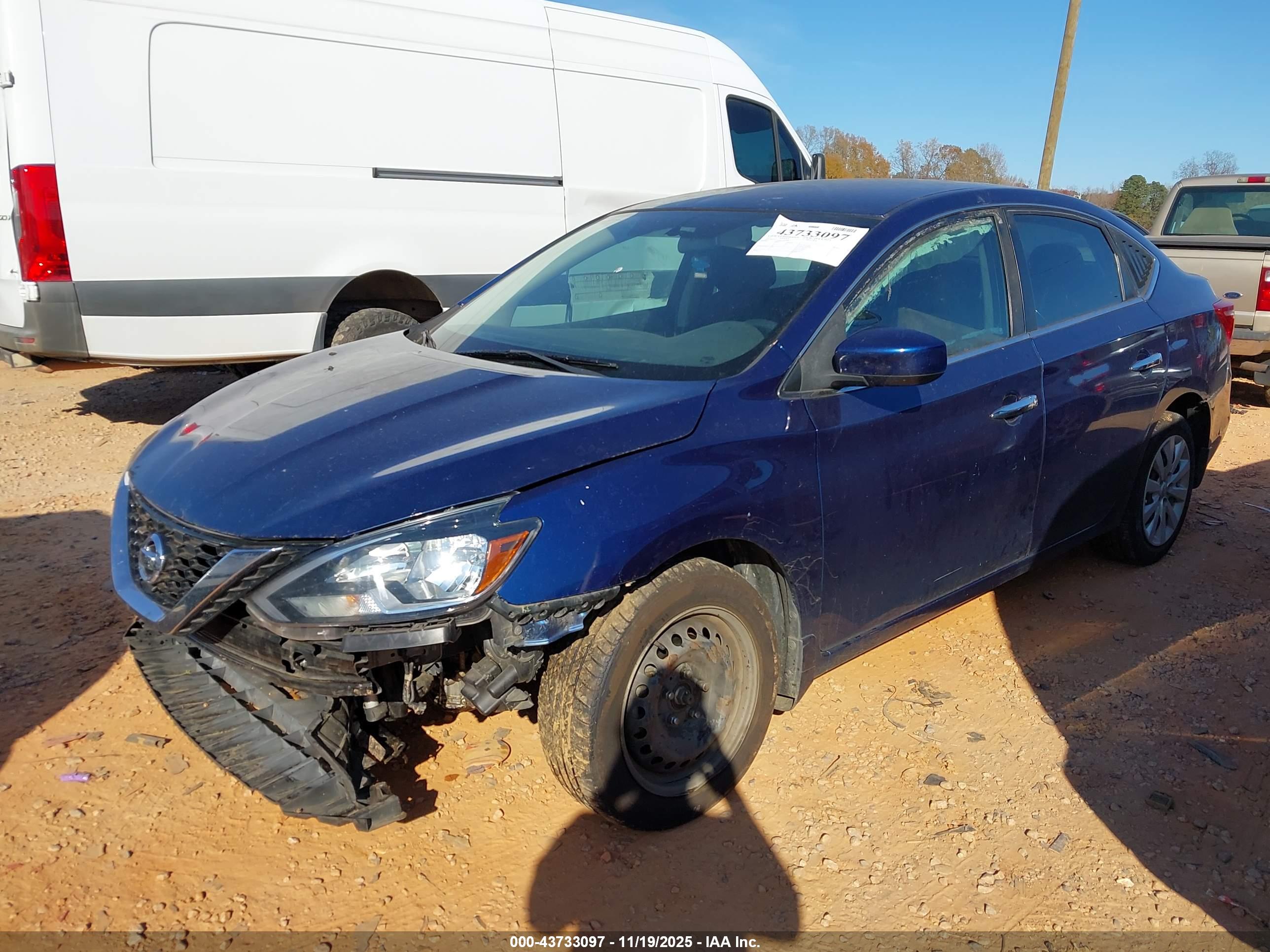 NISSAN SENTRA image 2