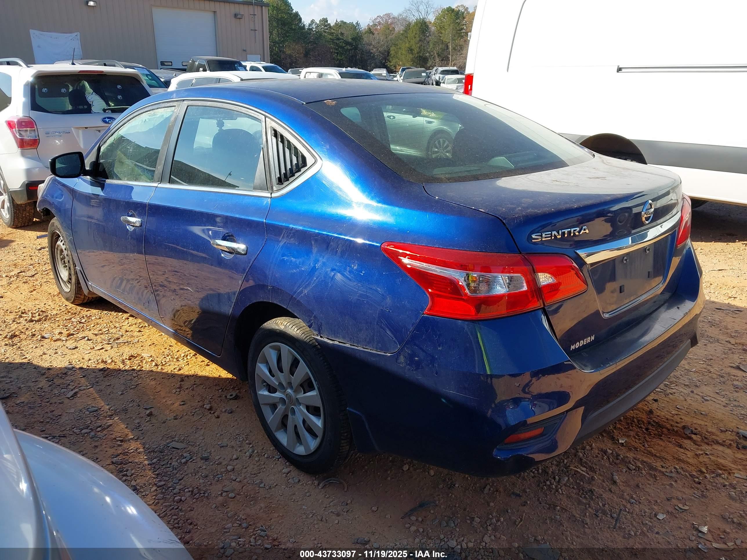 NISSAN SENTRA image 3
