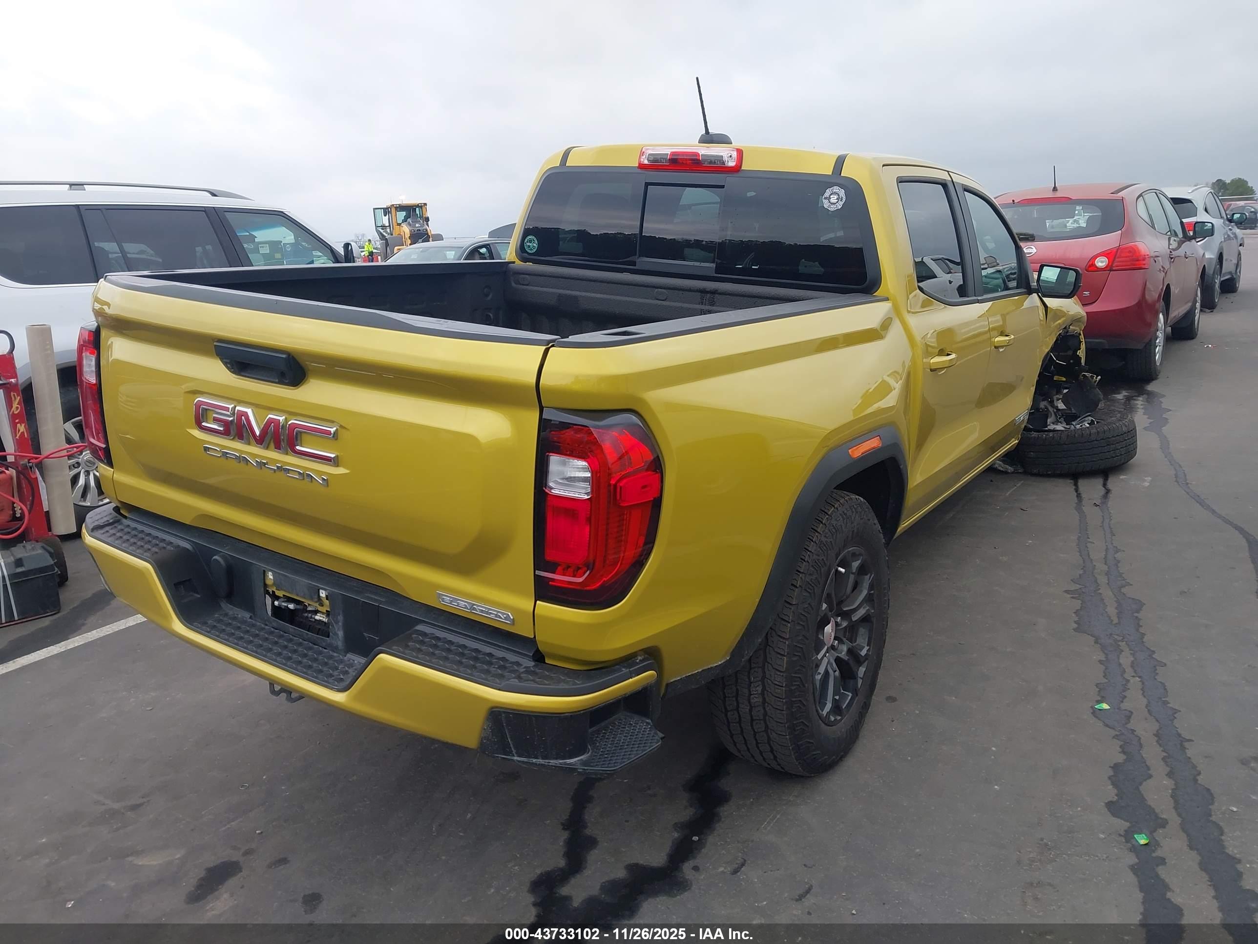GMC CANYON image 4
