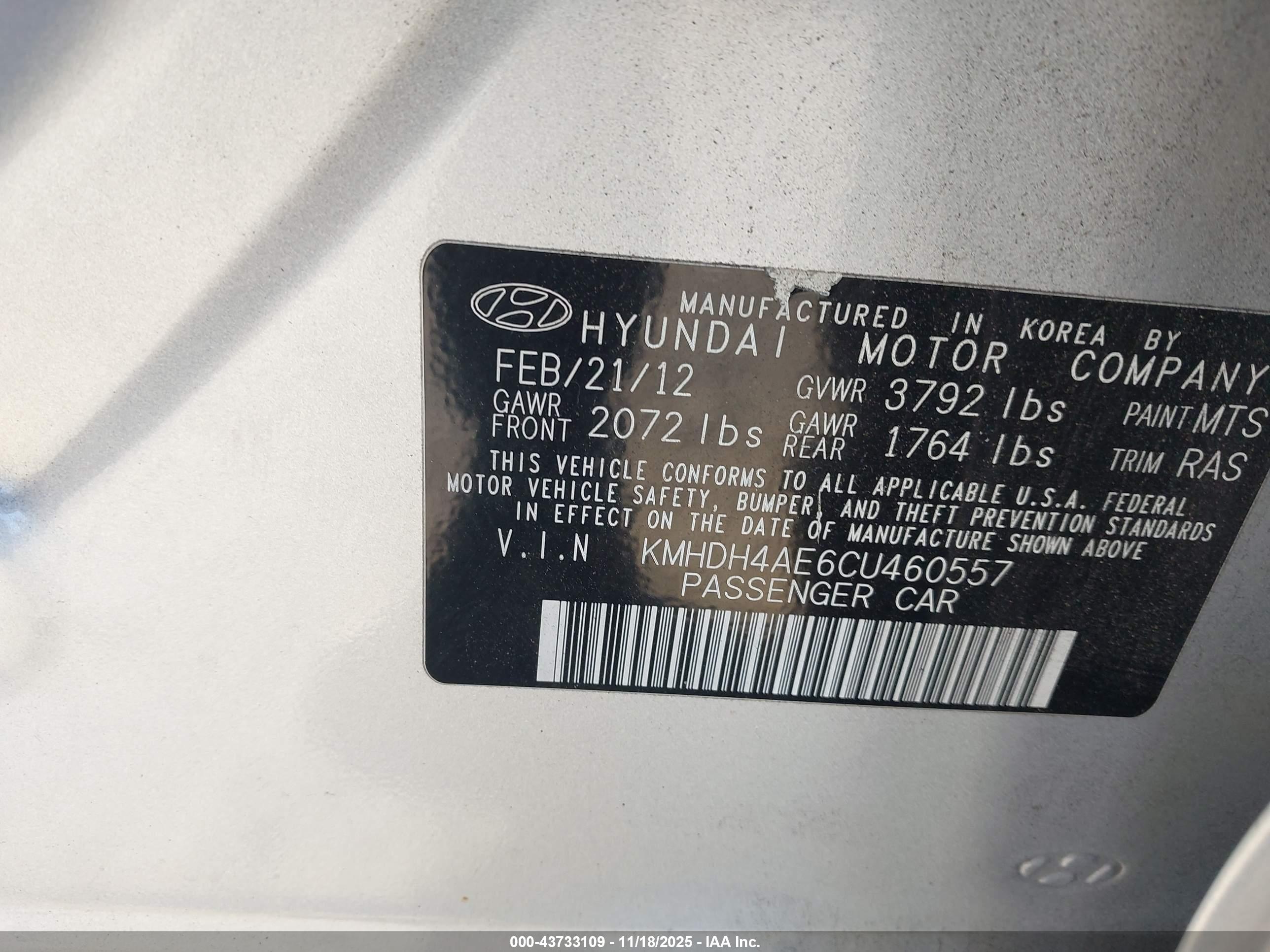HYUNDAI ELANTRA image 9
