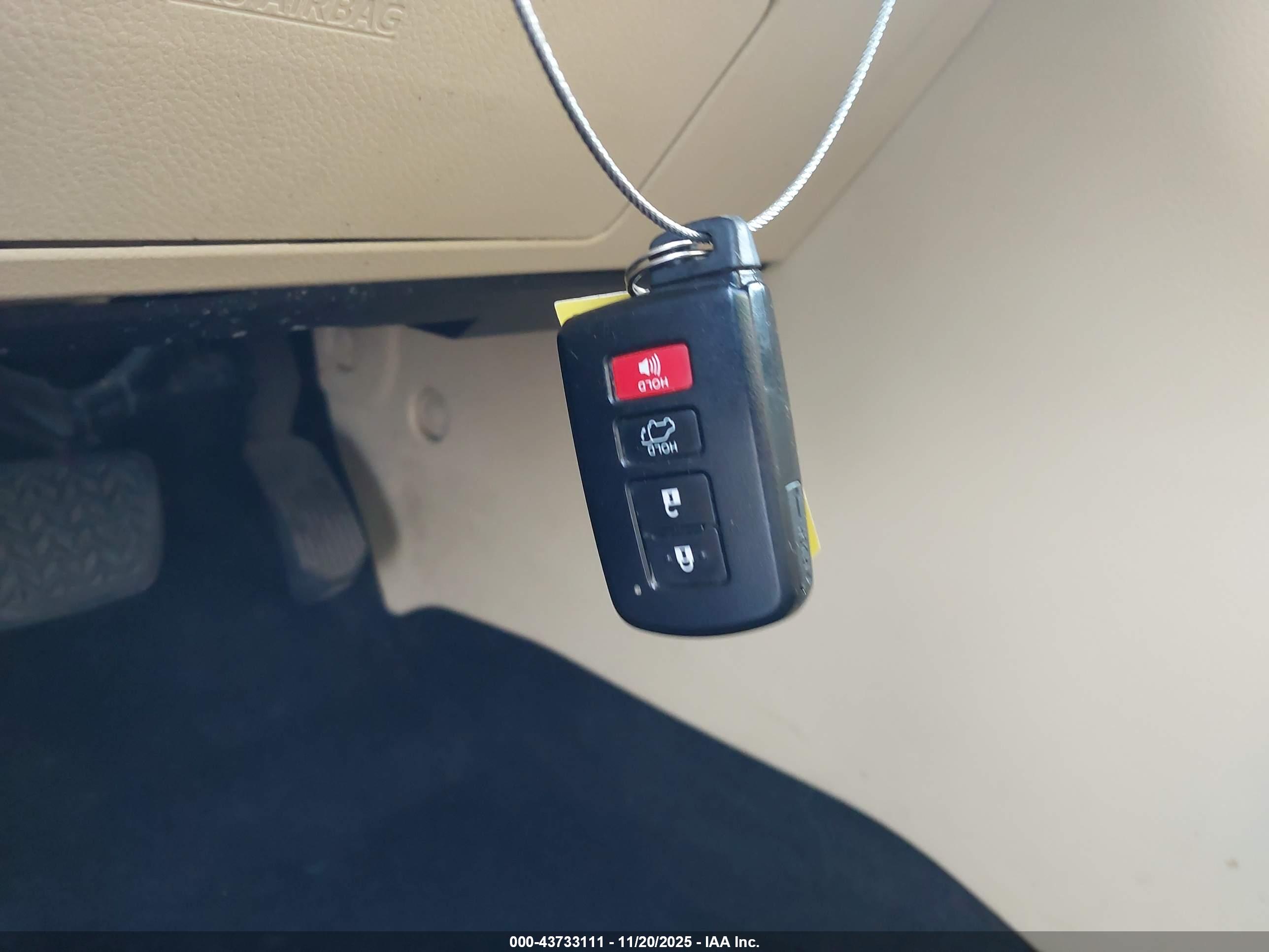 TOYOTA HIGHLANDER image 11