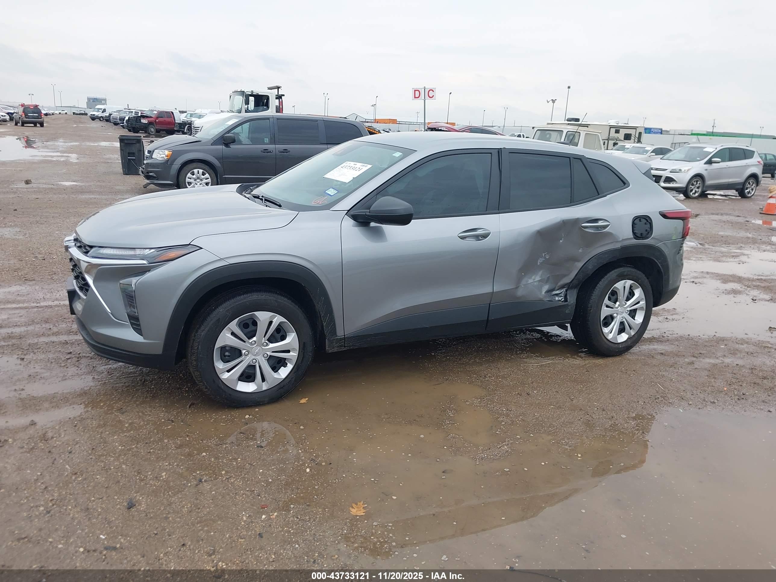 CHEVROLET TRAX image 6