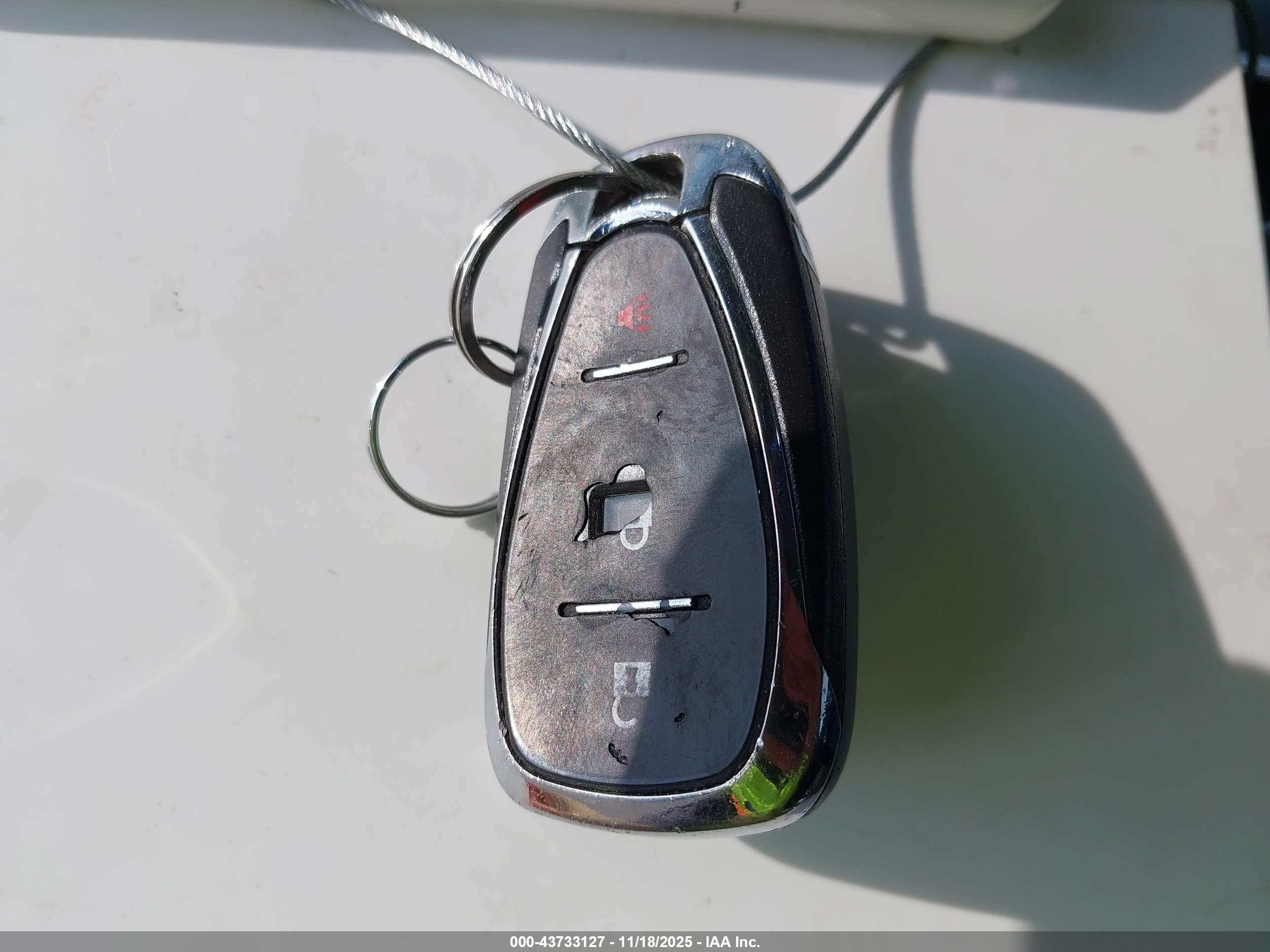 CHEVROLET EQUINOX image 11