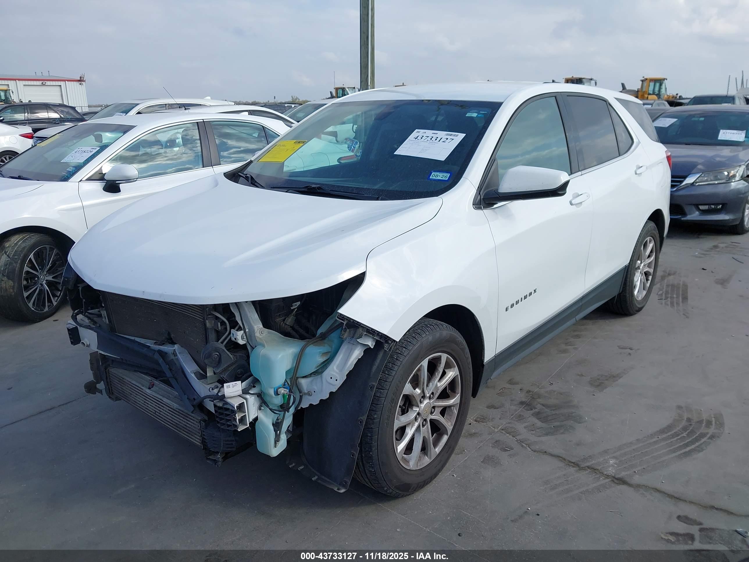 CHEVROLET EQUINOX image 2