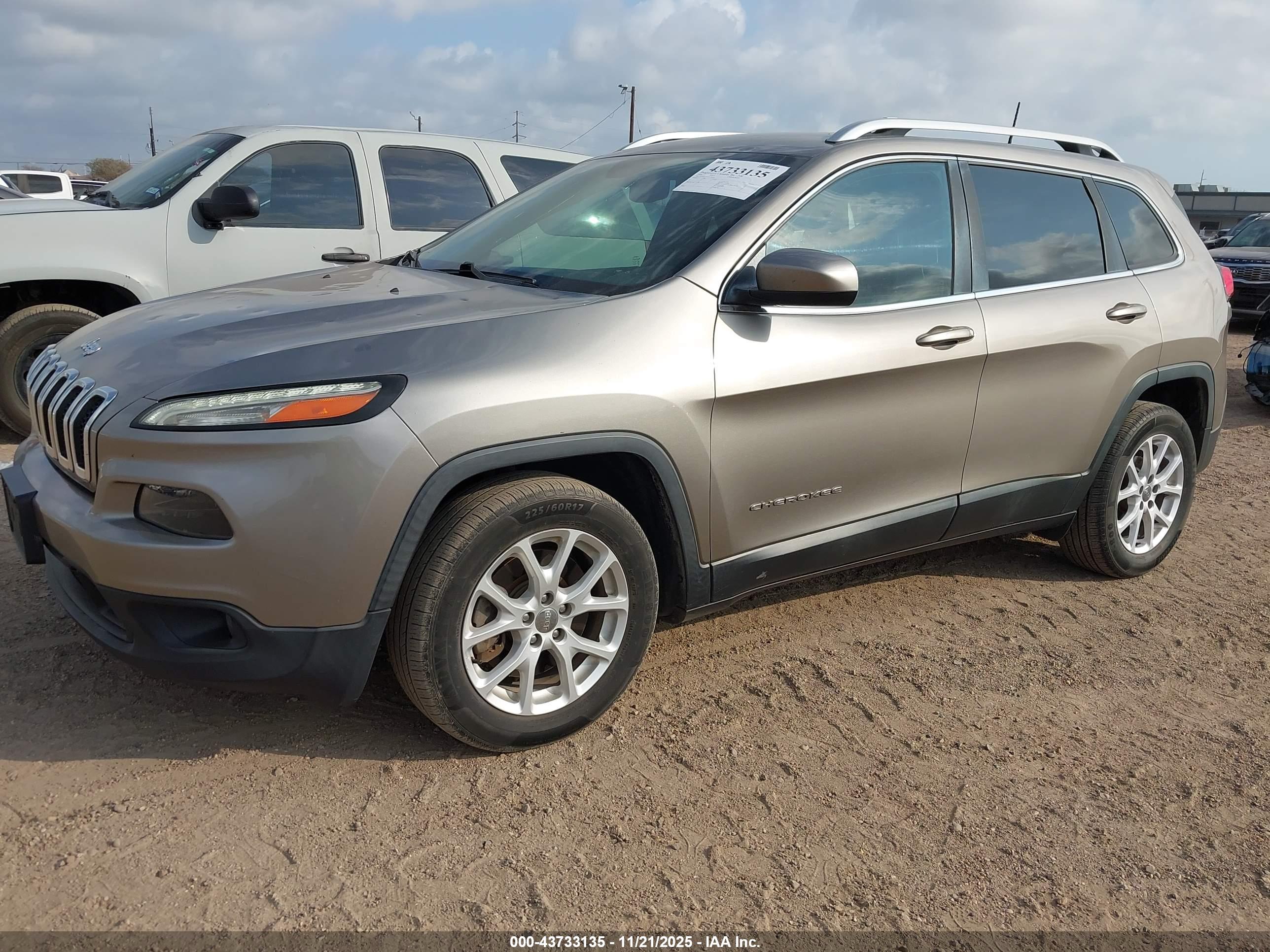 JEEP CHEROKEE image 2