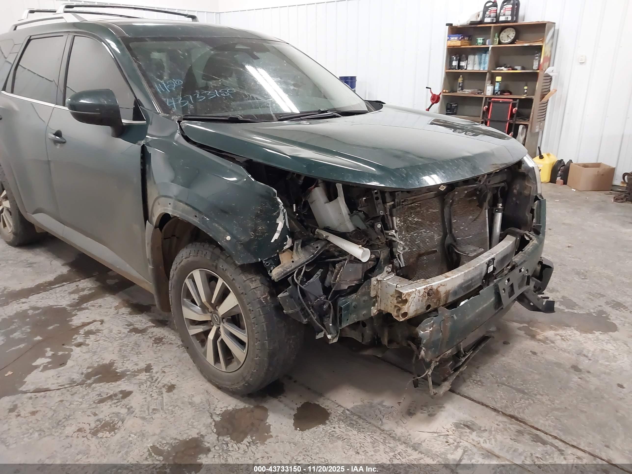 NISSAN PATHFINDER image 6