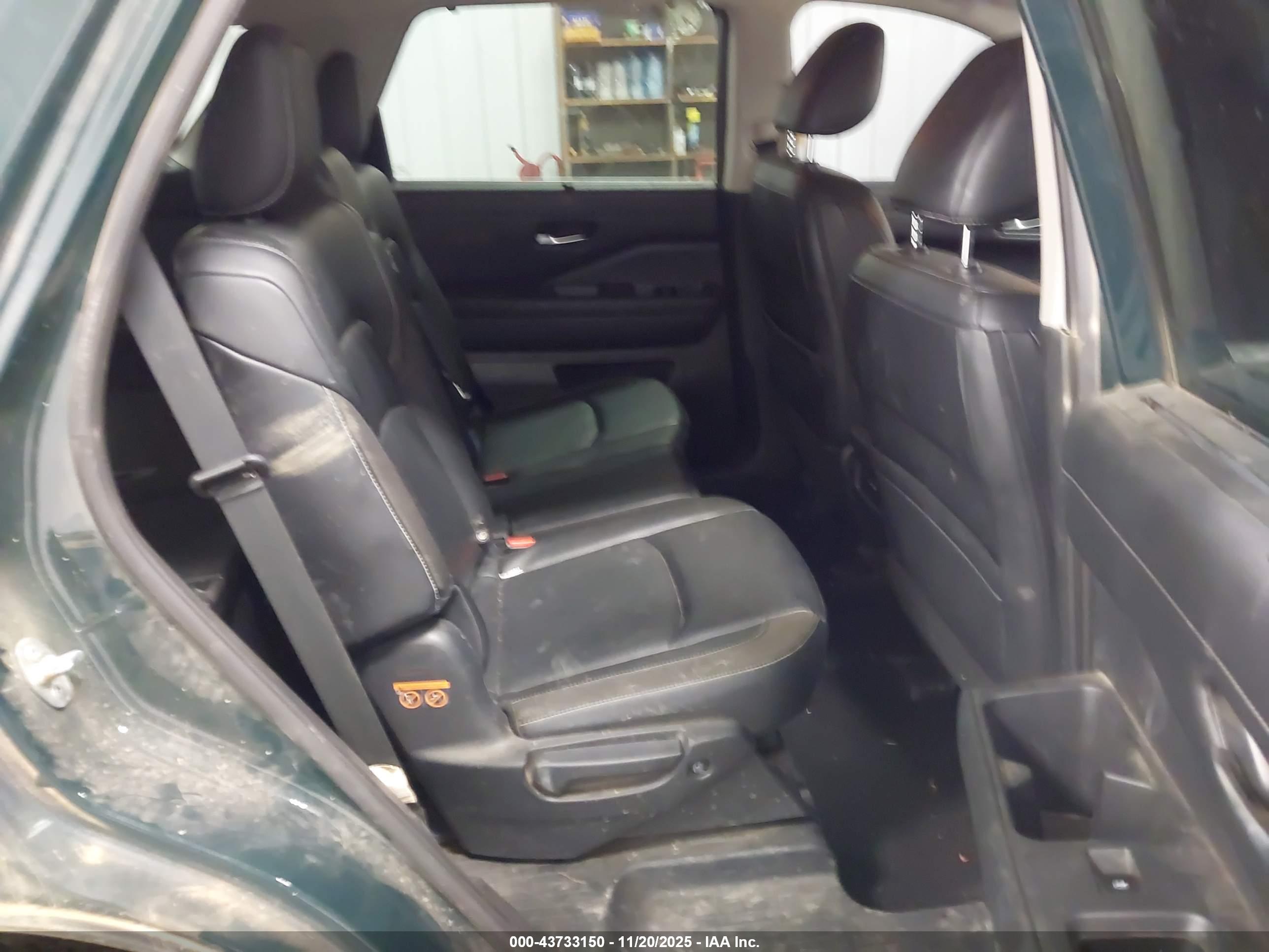 NISSAN PATHFINDER image 8
