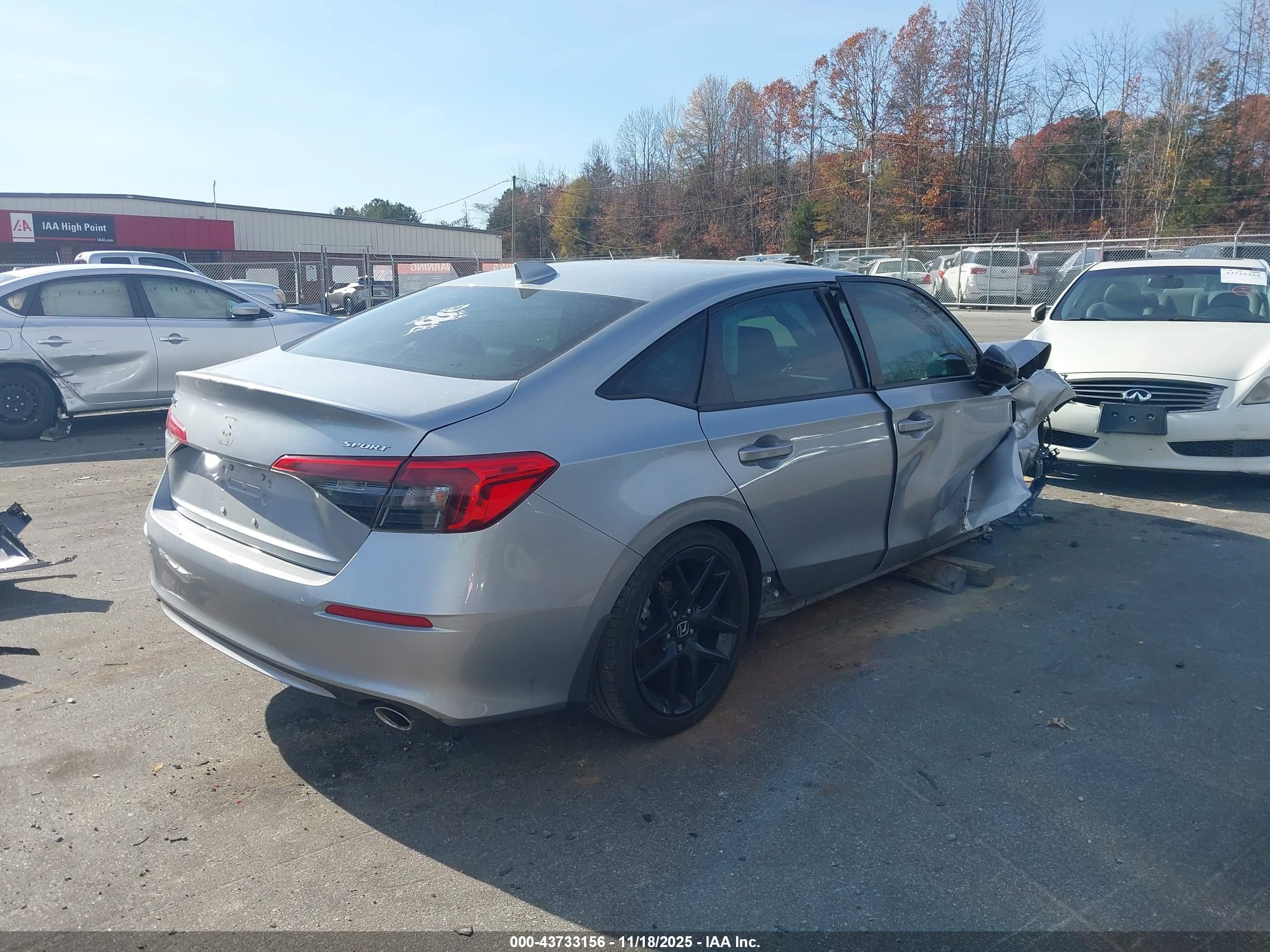 HONDA CIVIC image 4