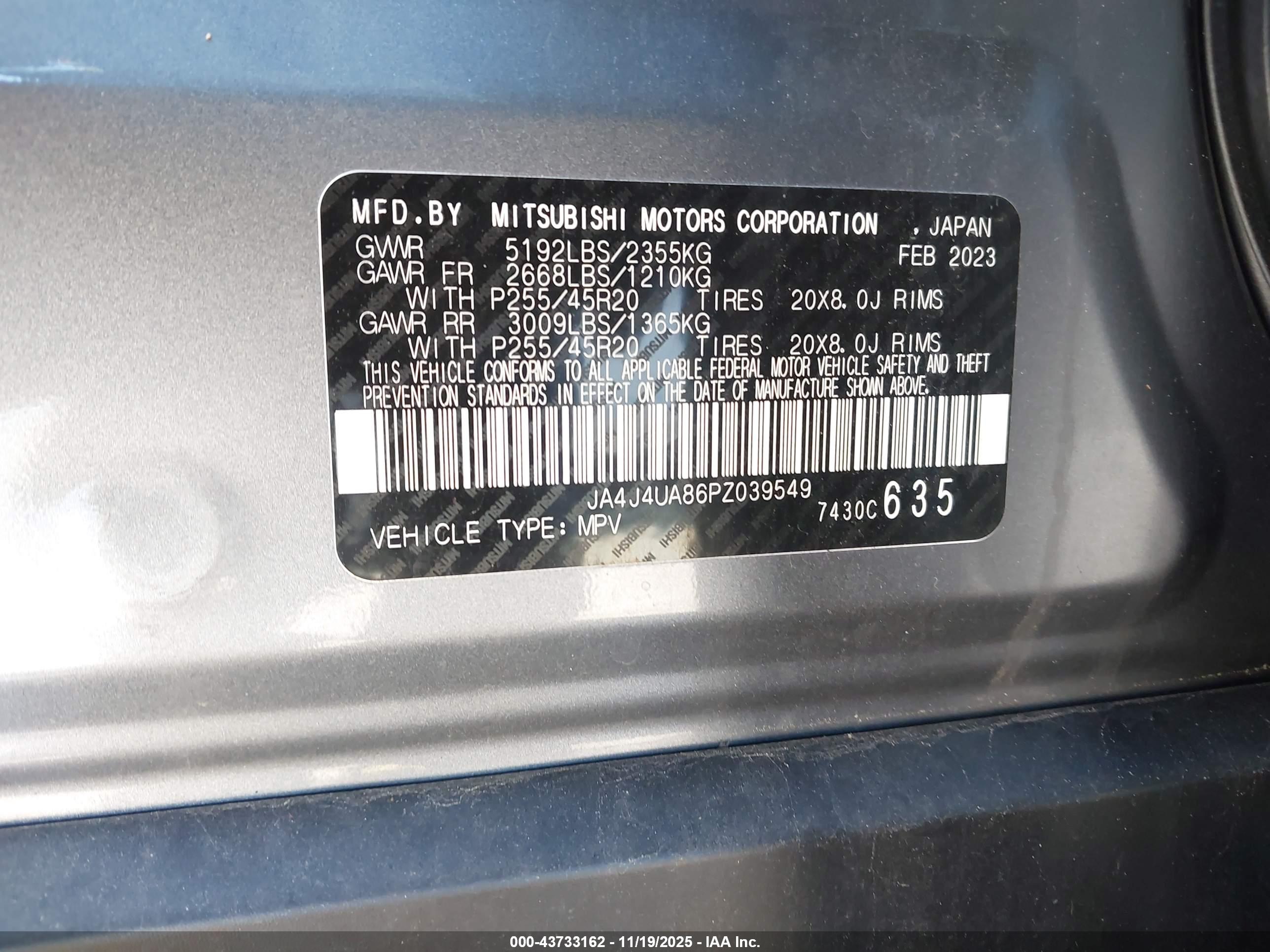 MITSUBISHI OUTLANDER image 9