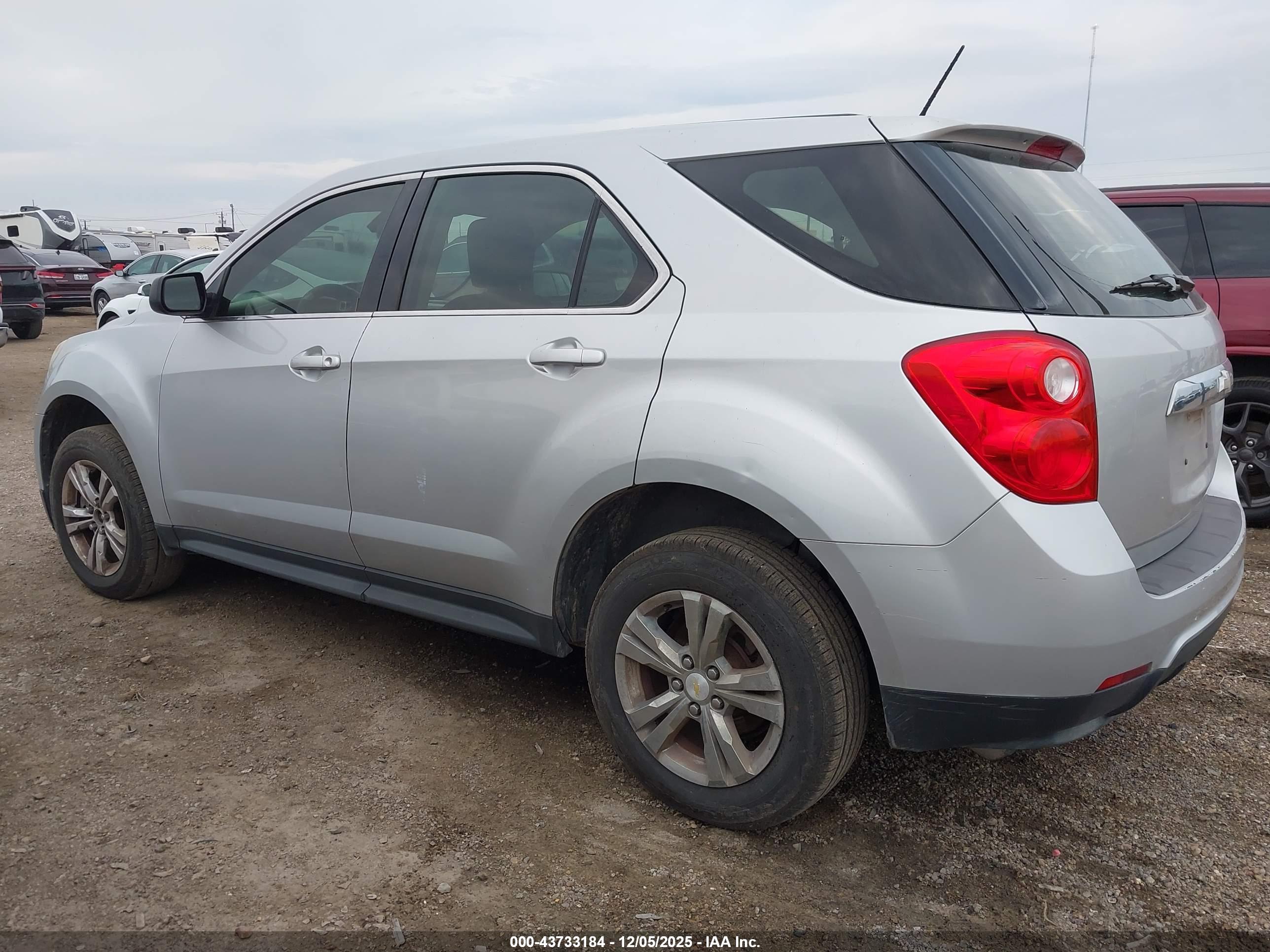 CHEVROLET EQUINOX image 3