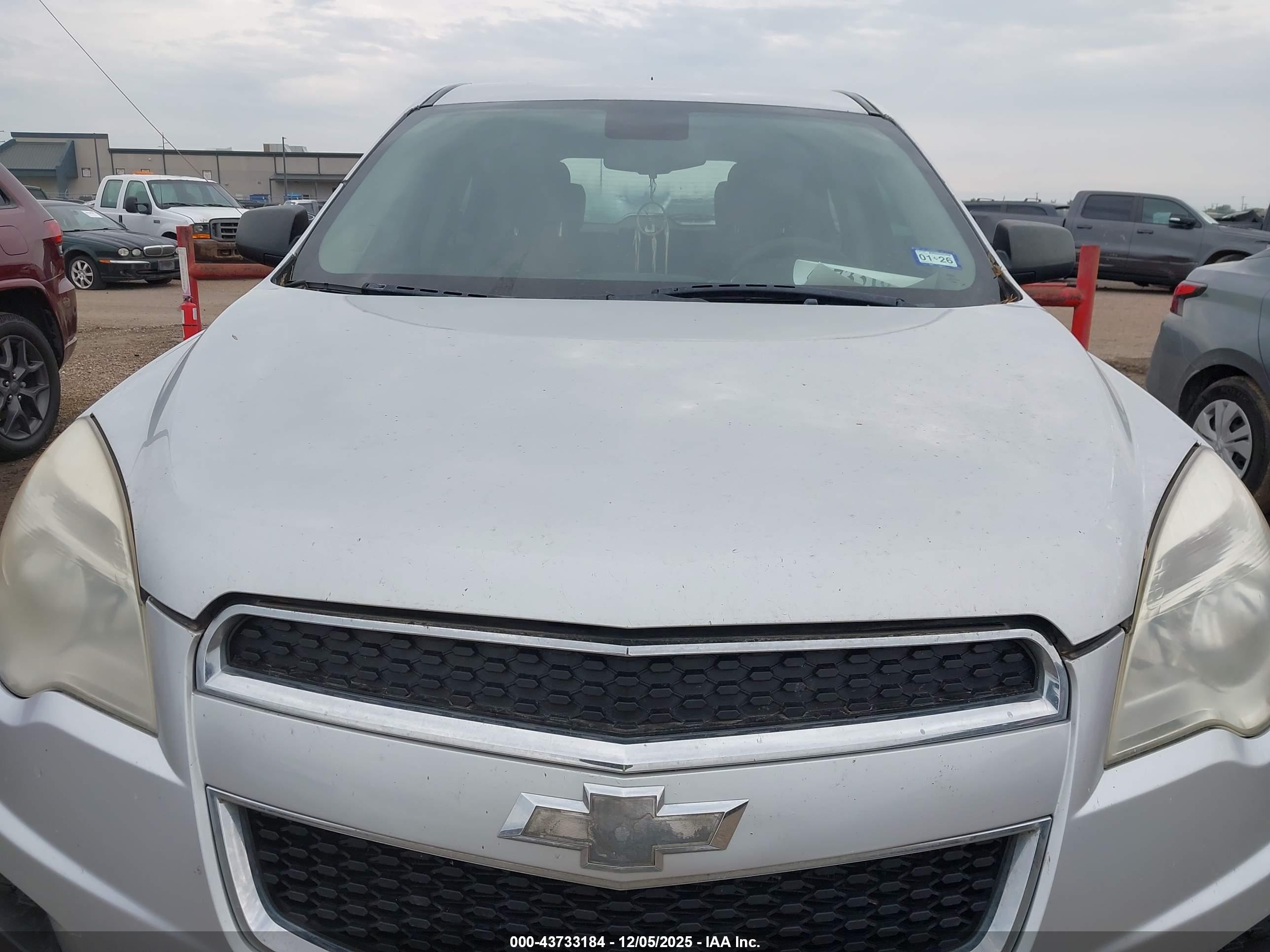CHEVROLET EQUINOX image 6