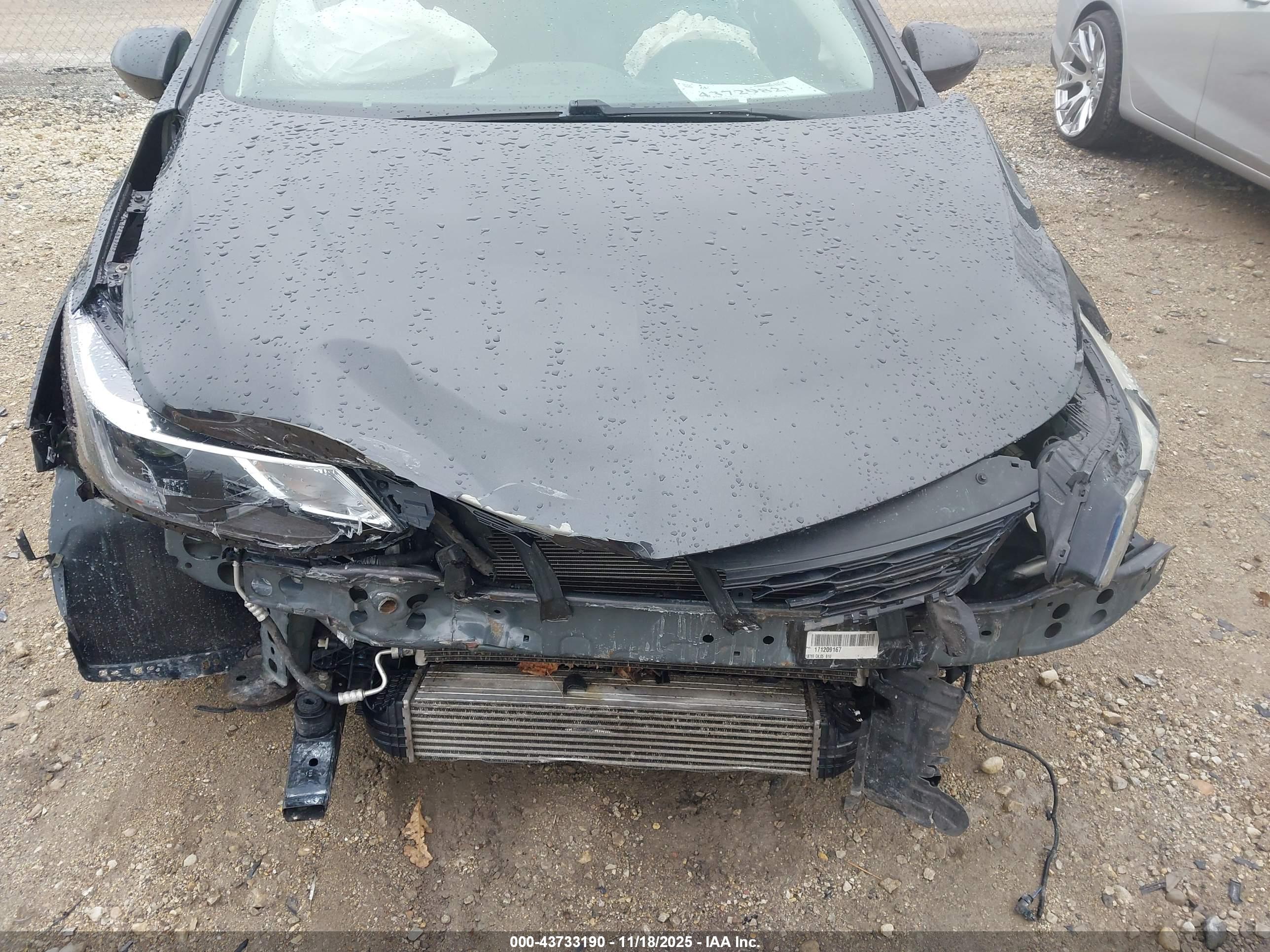 CHEVROLET CRUZE image 6