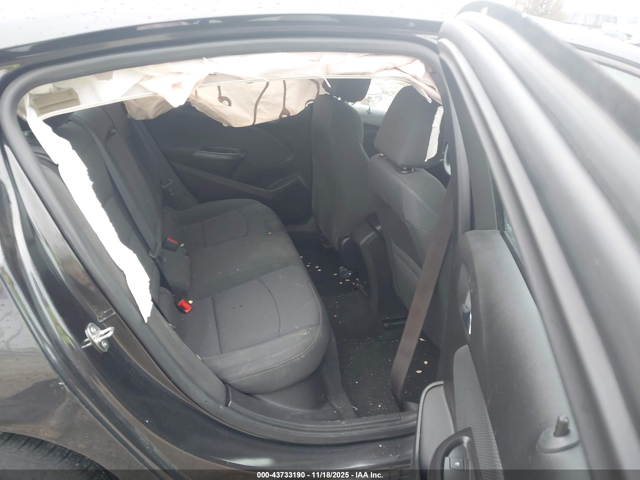 CHEVROLET CRUZE image 8