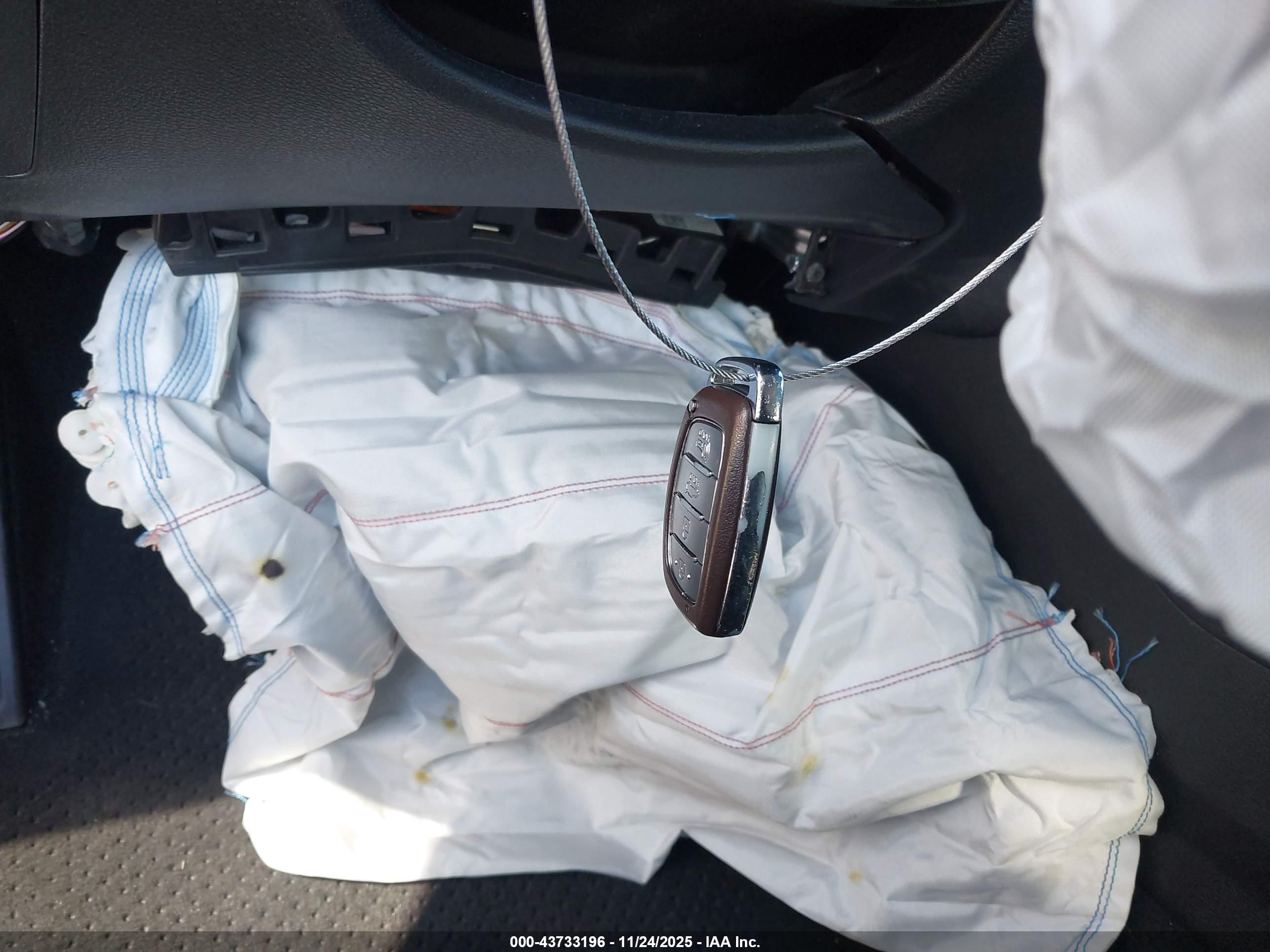 HYUNDAI SONATA image 11