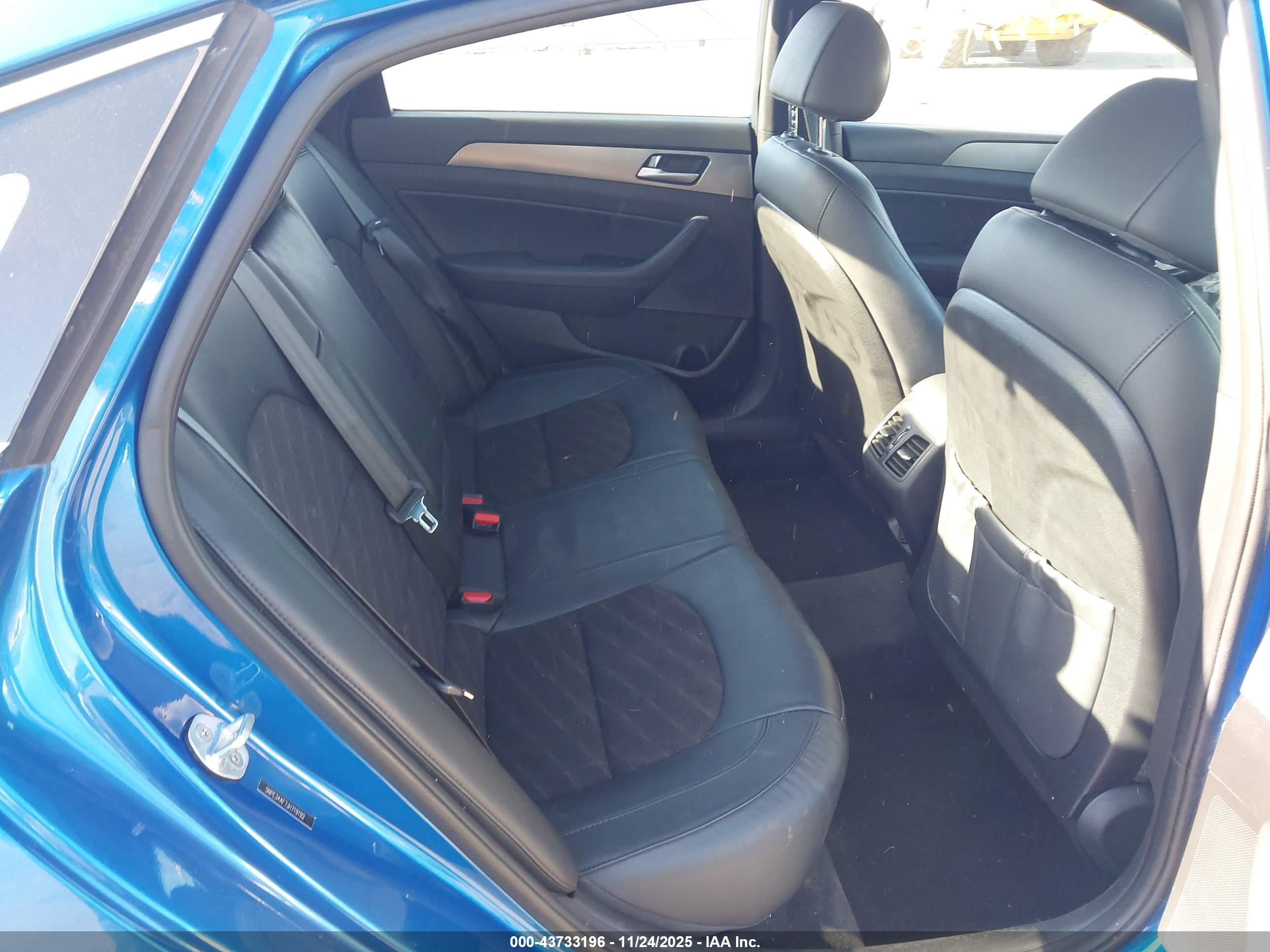 HYUNDAI SONATA image 8