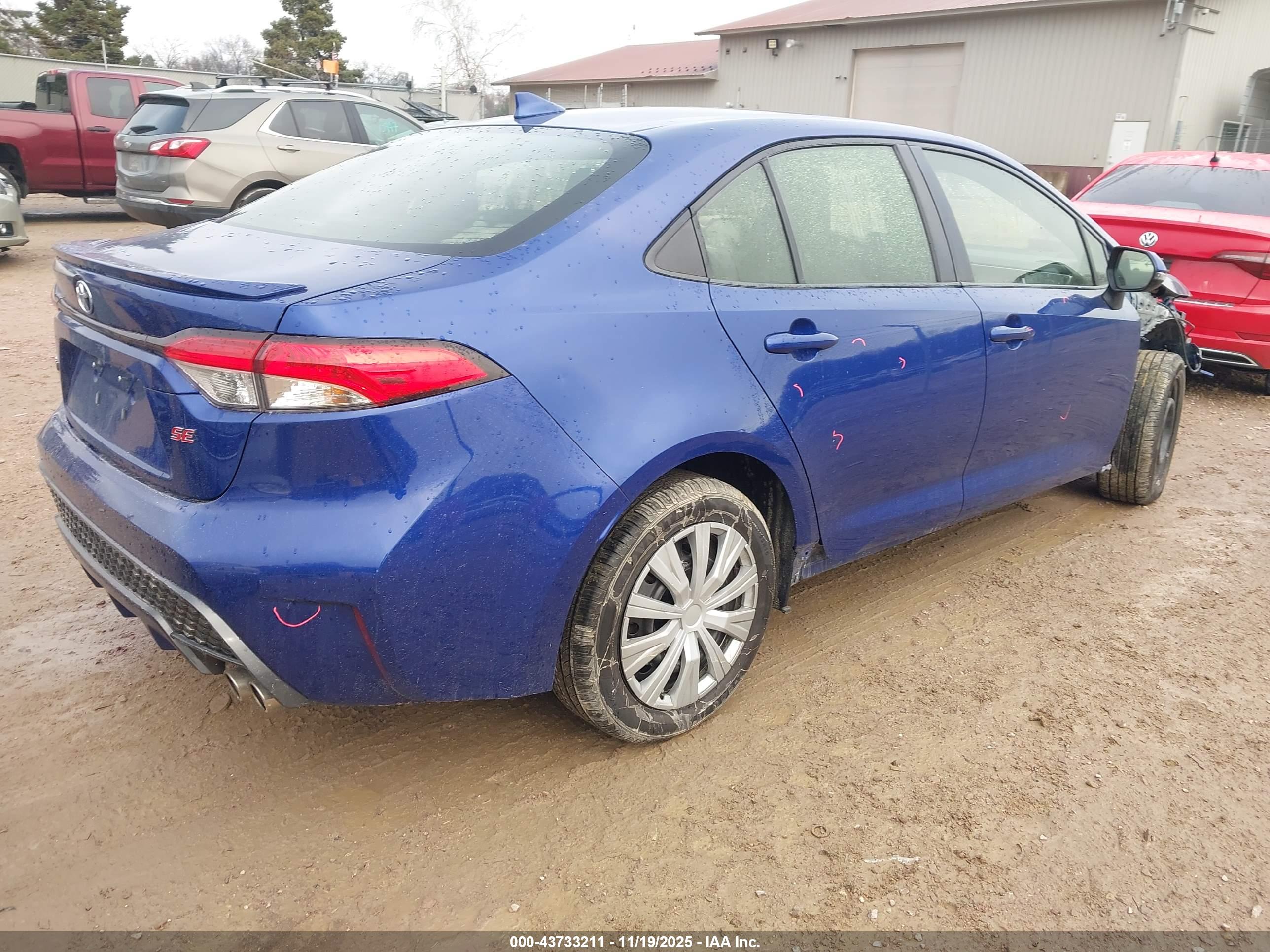 TOYOTA COROLLA image 4