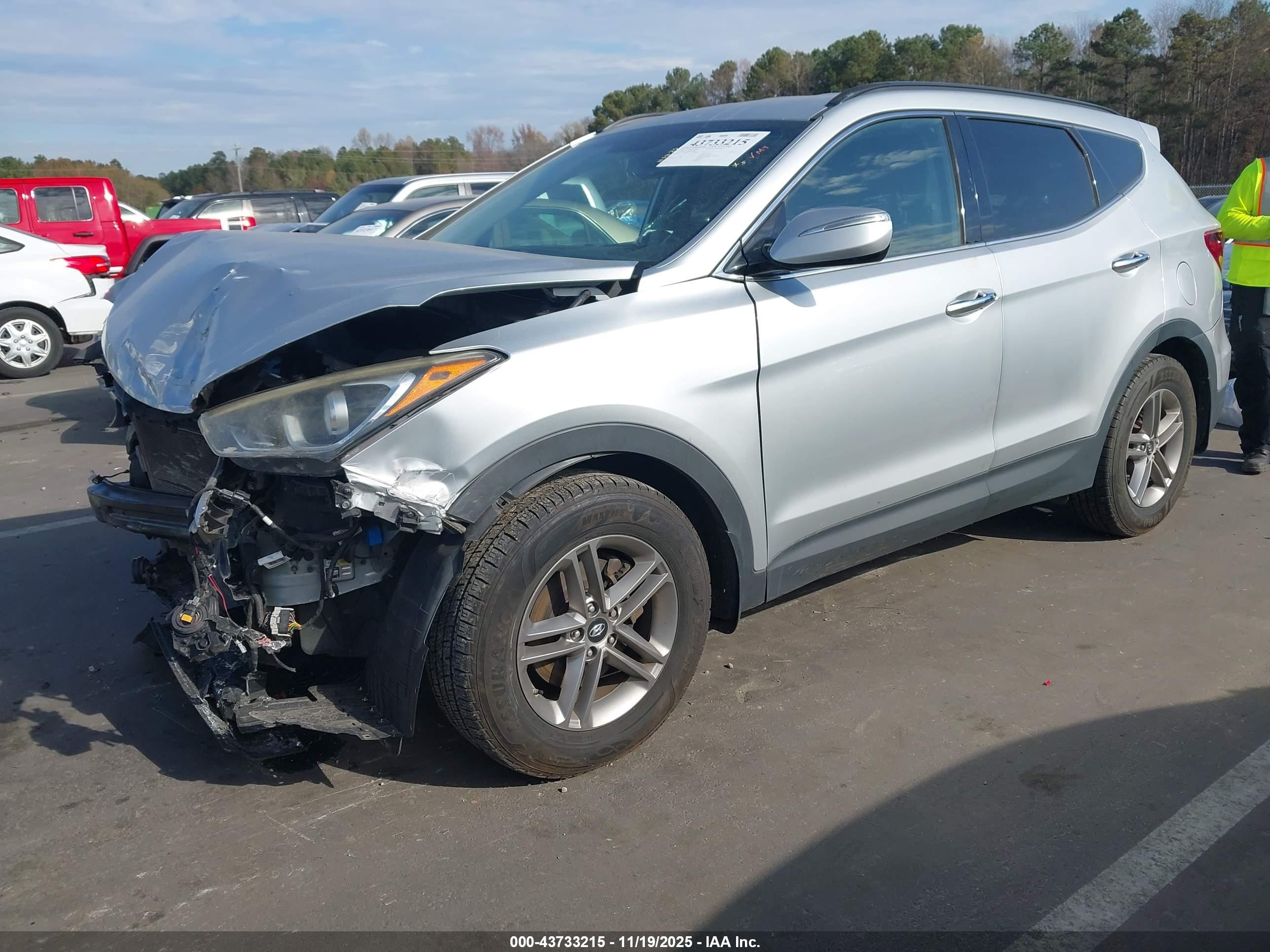 HYUNDAI SANTA image 2