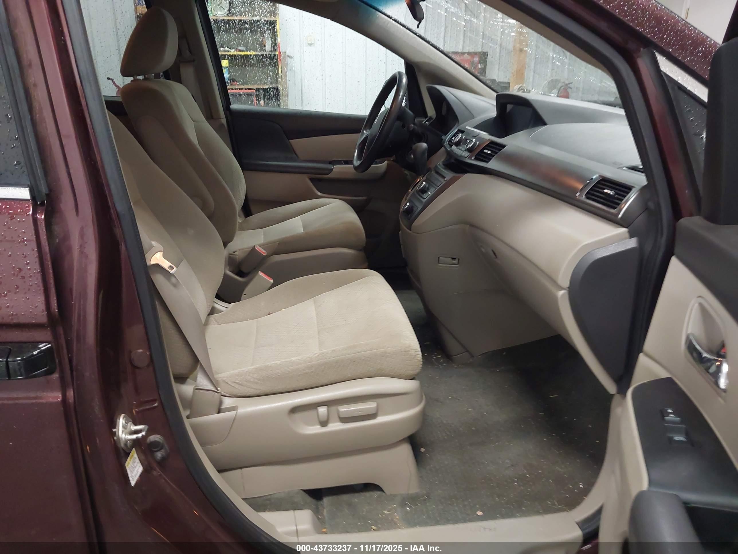 HONDA ODYSSEY image 5