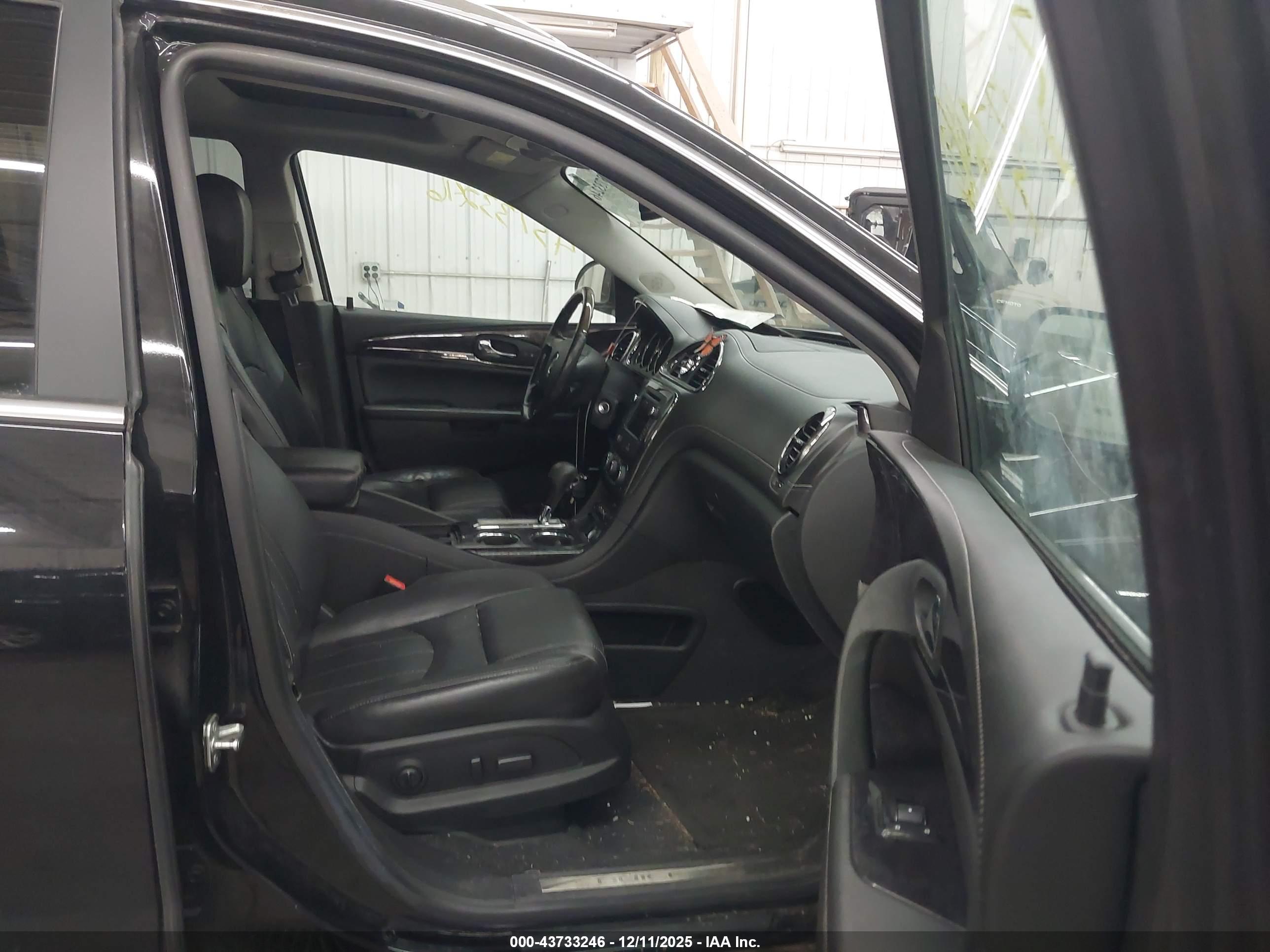 BUICK ENCLAVE image 5
