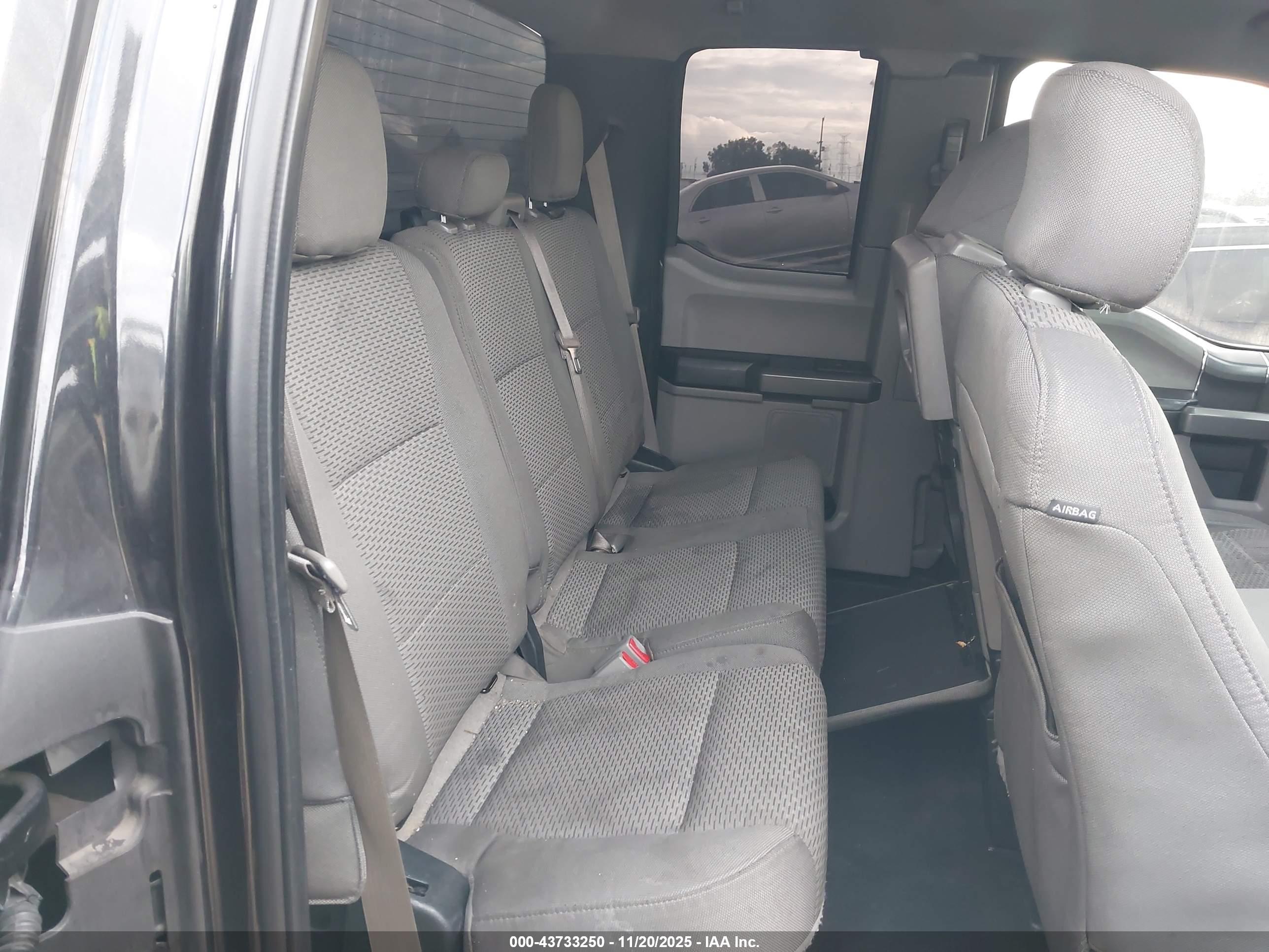 FORD F-150 image 8