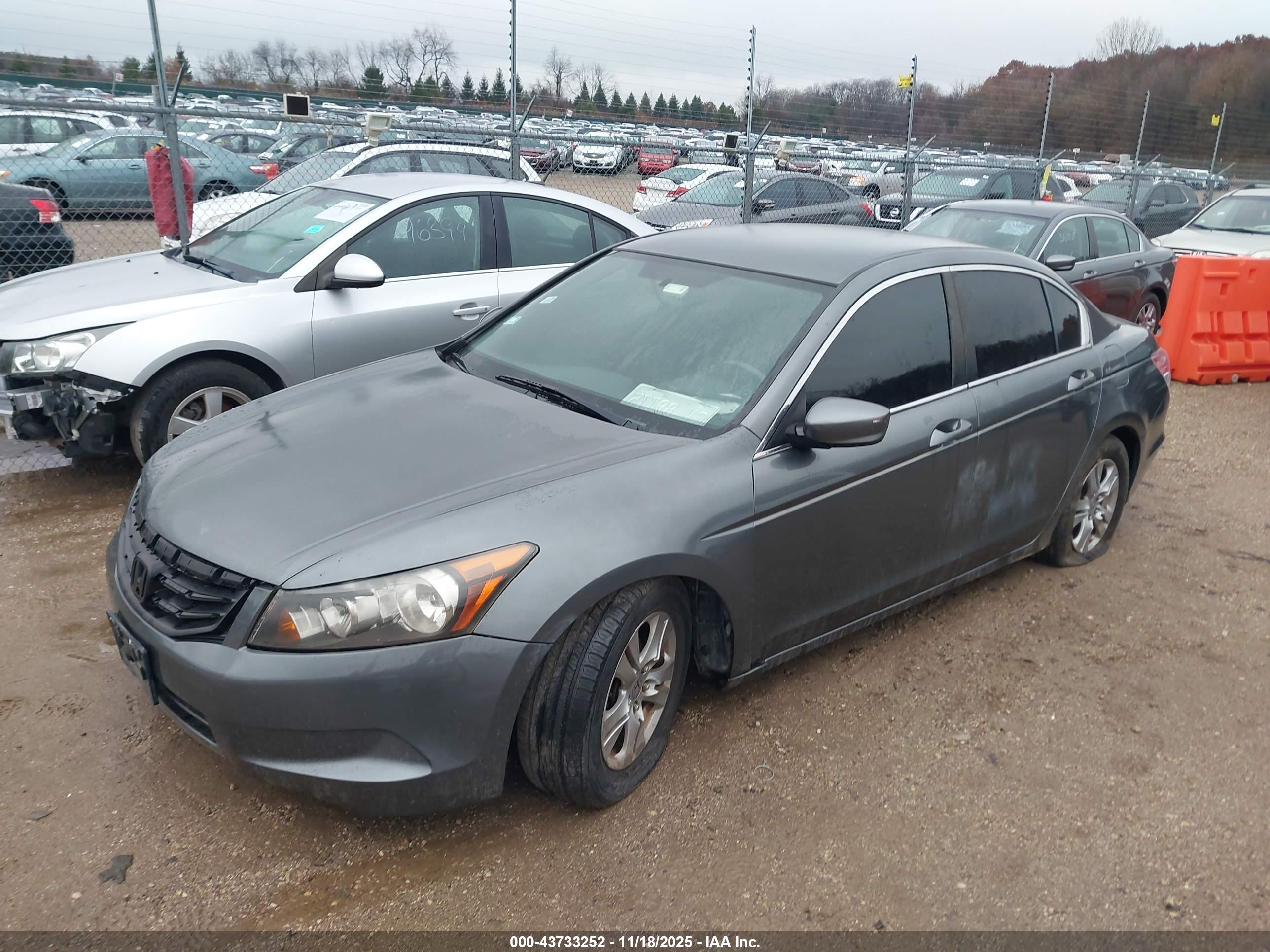 HONDA ACCORD image 2