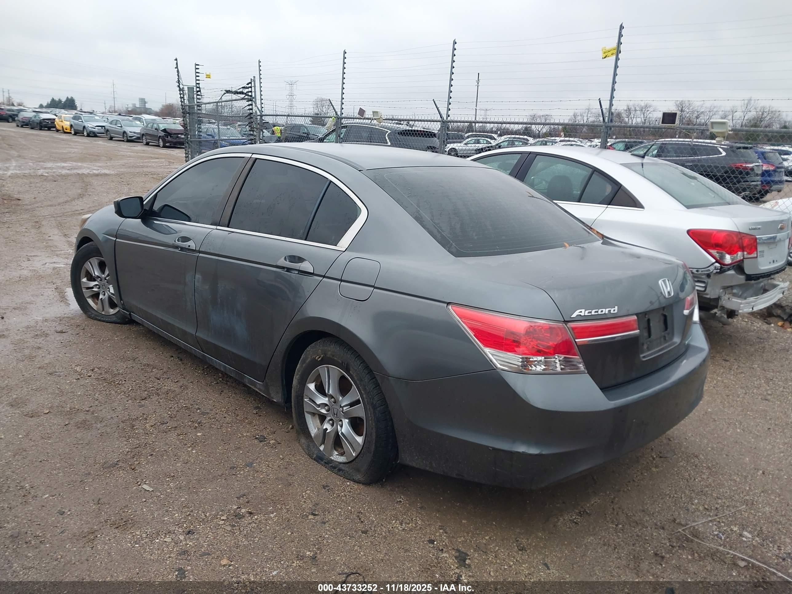 HONDA ACCORD image 3