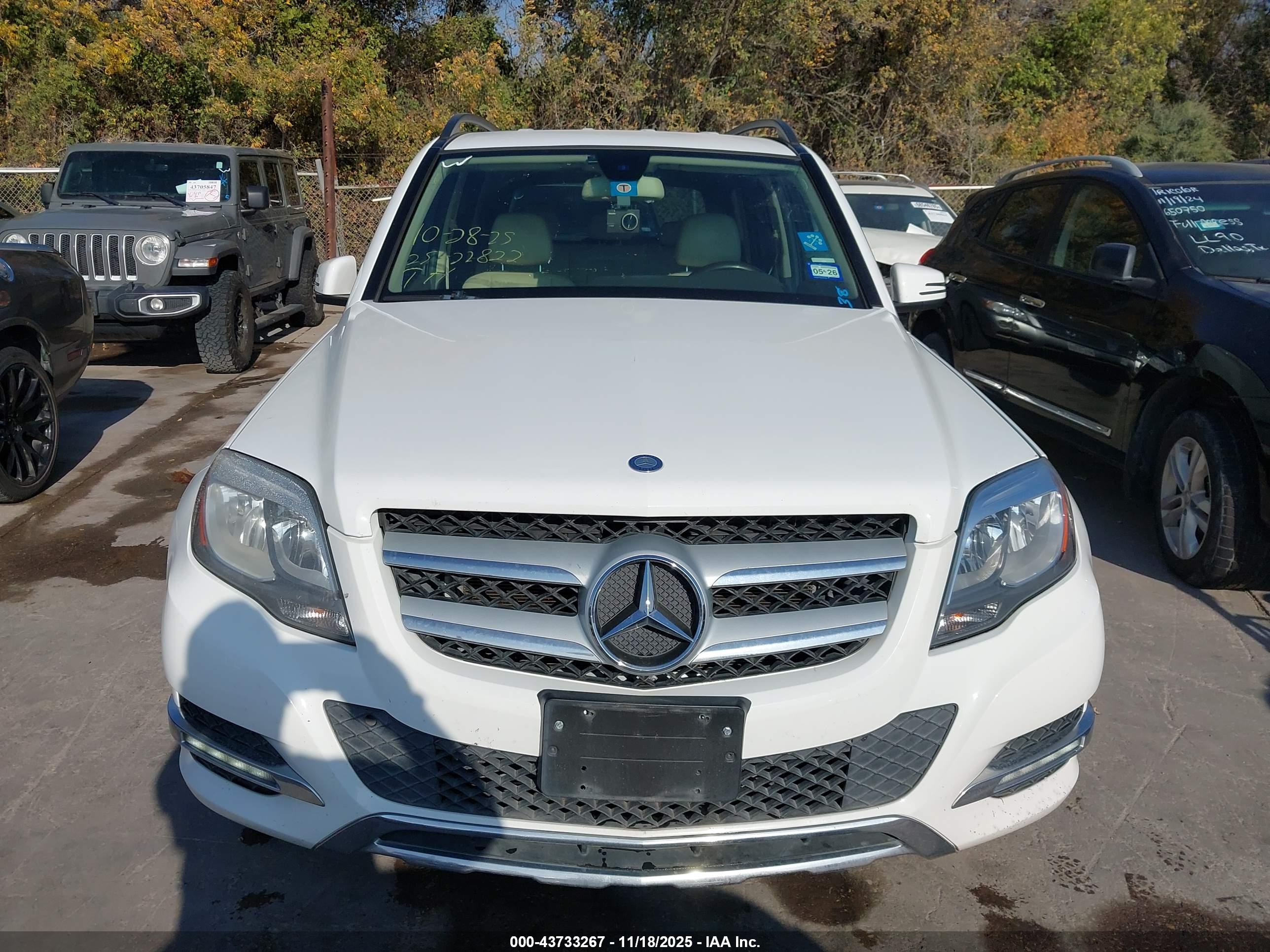 MERCEDES-BENZ GLK image 6