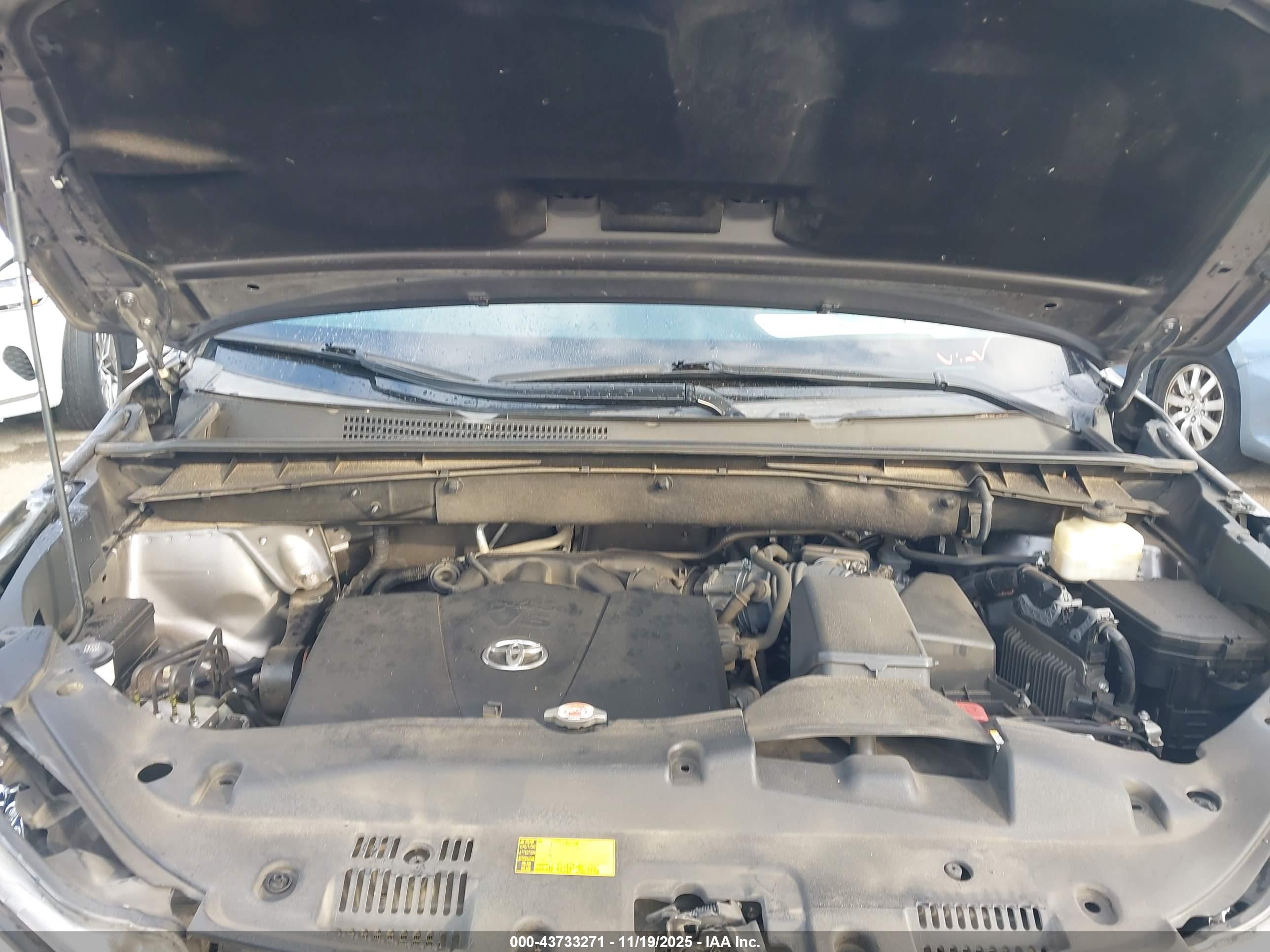 TOYOTA HIGHLANDER image 10