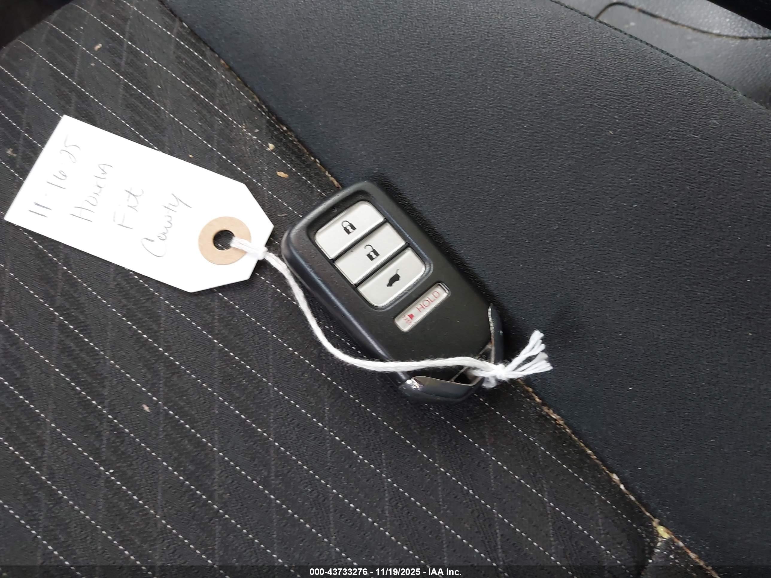 HONDA FIT image 11