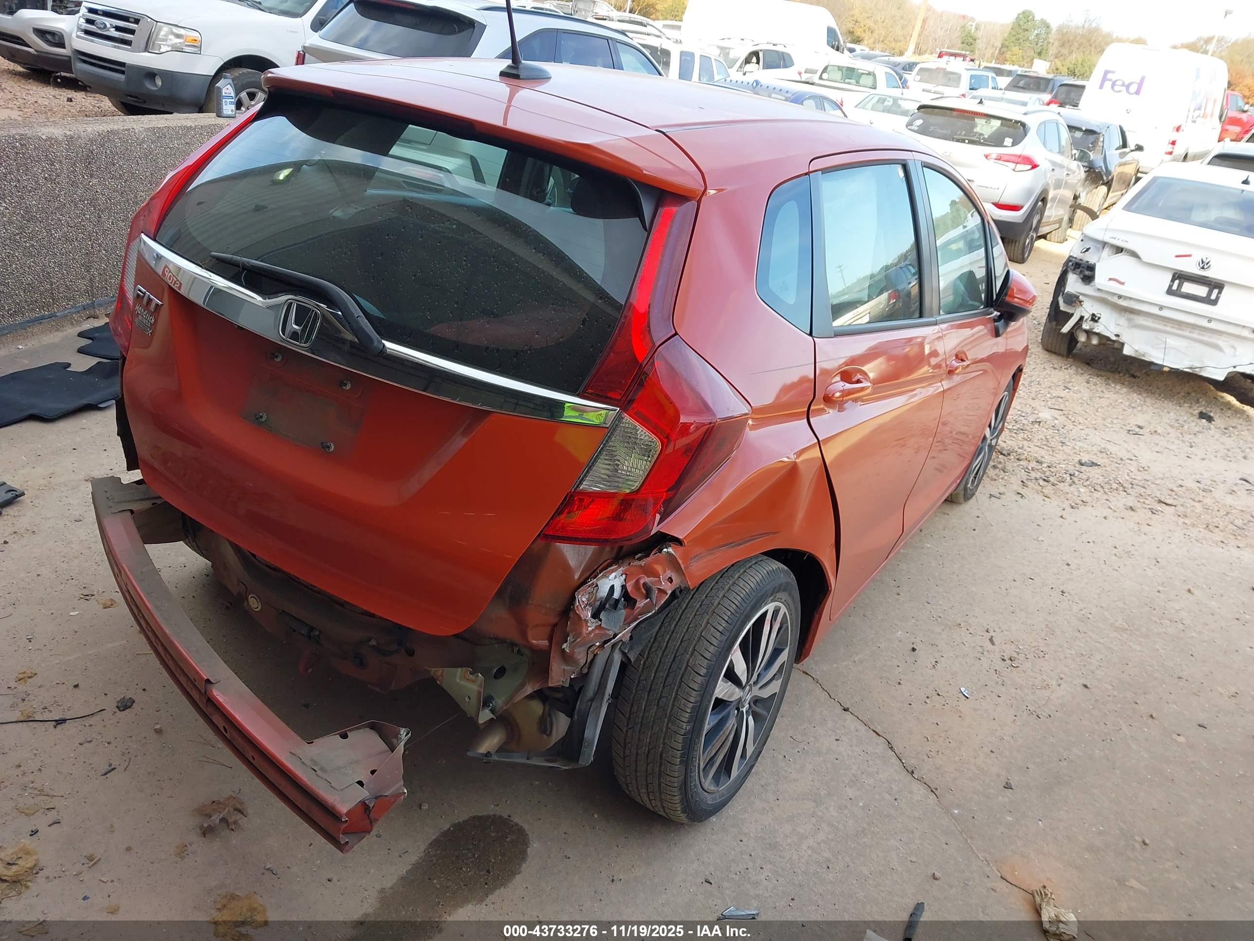 HONDA FIT image 4