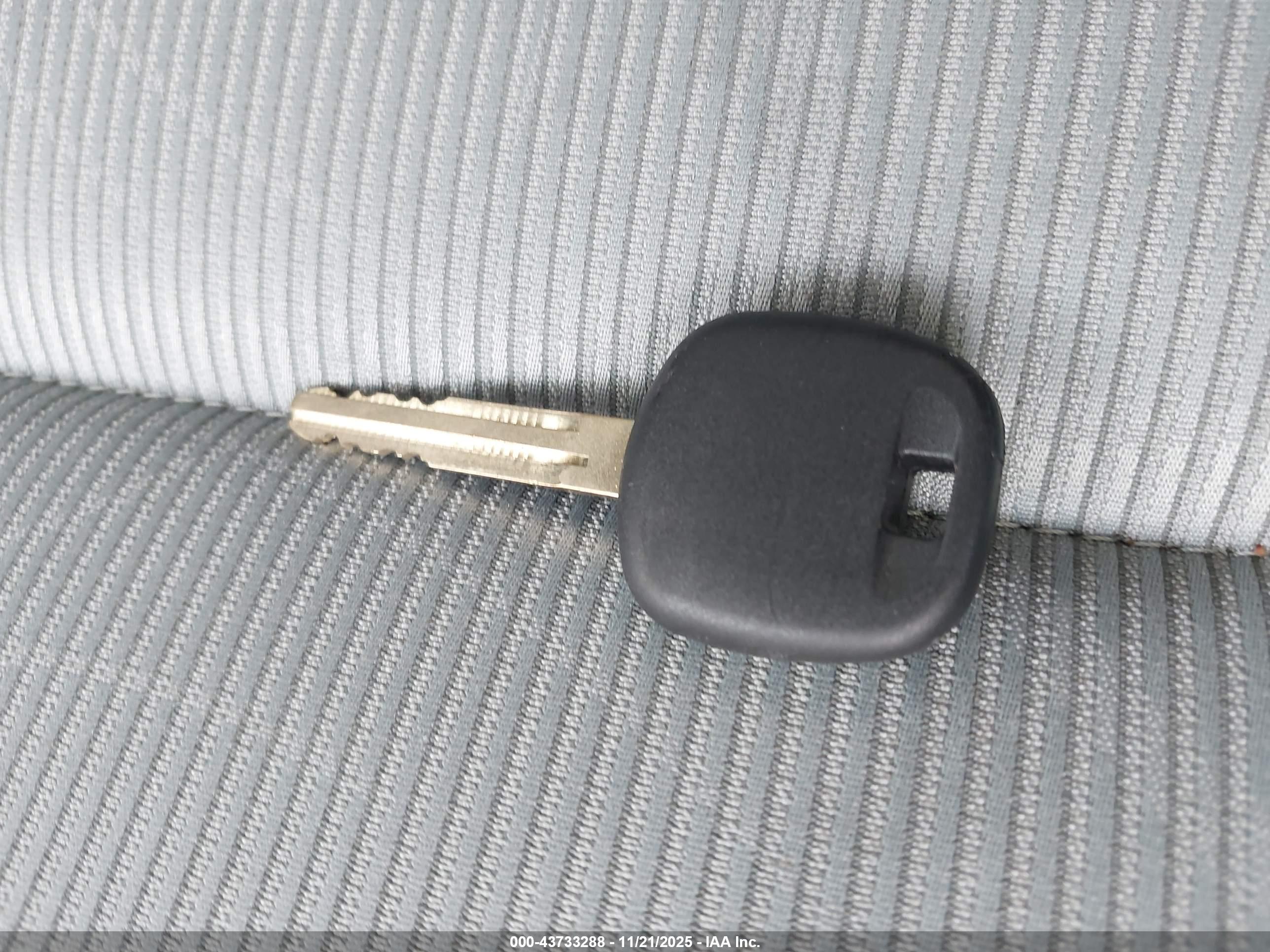TOYOTA PRIUS image 11