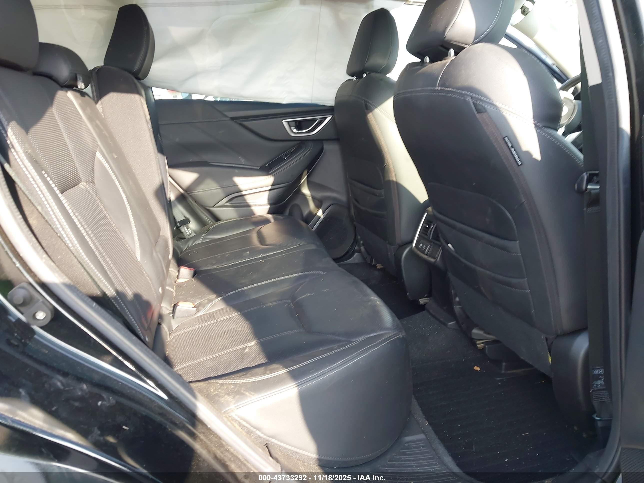 SUBARU FORESTER image 8