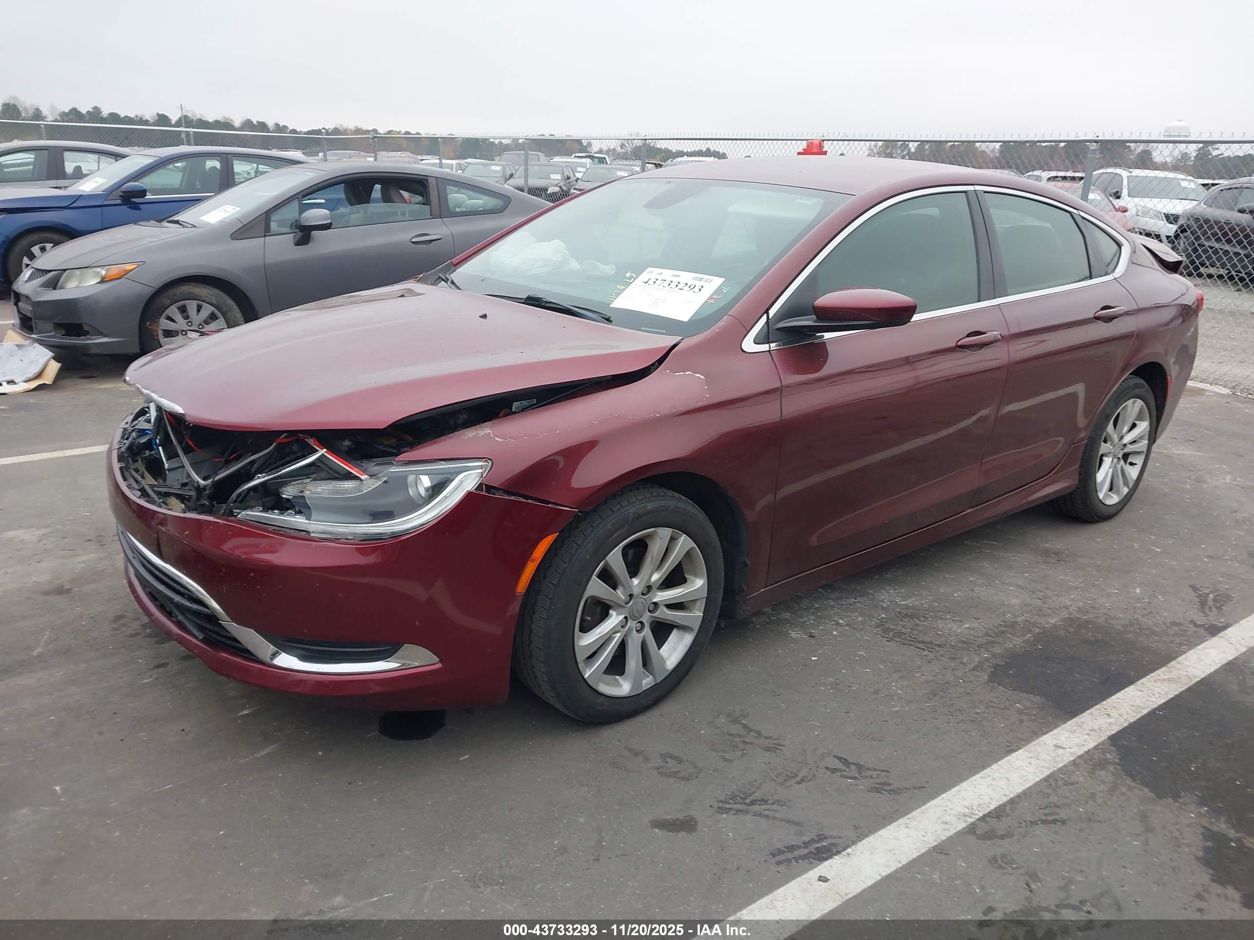 CHRYSLER 200 image 2