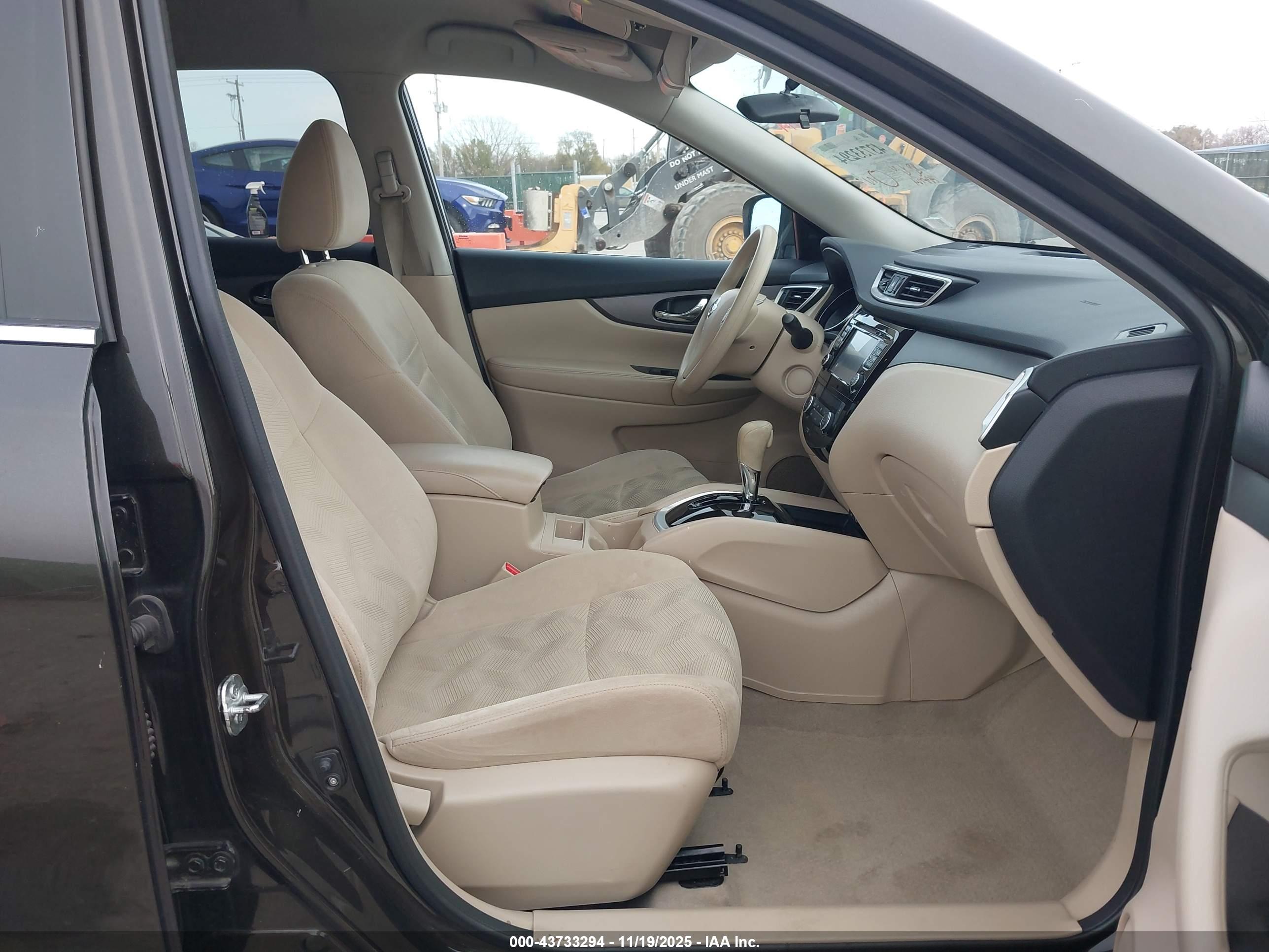 NISSAN ROGUE image 5