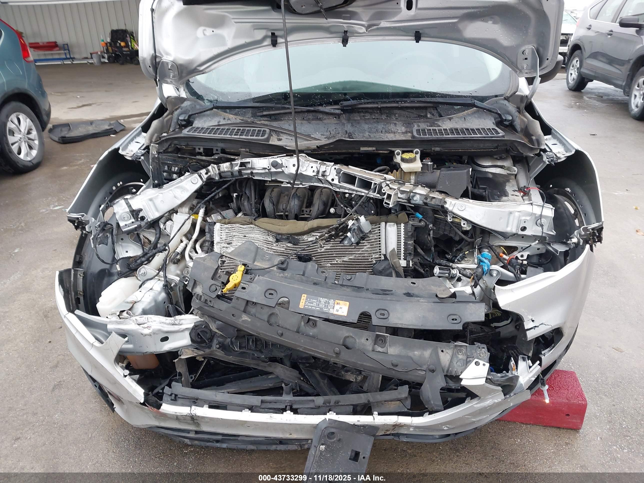 FORD ESCAPE image 10