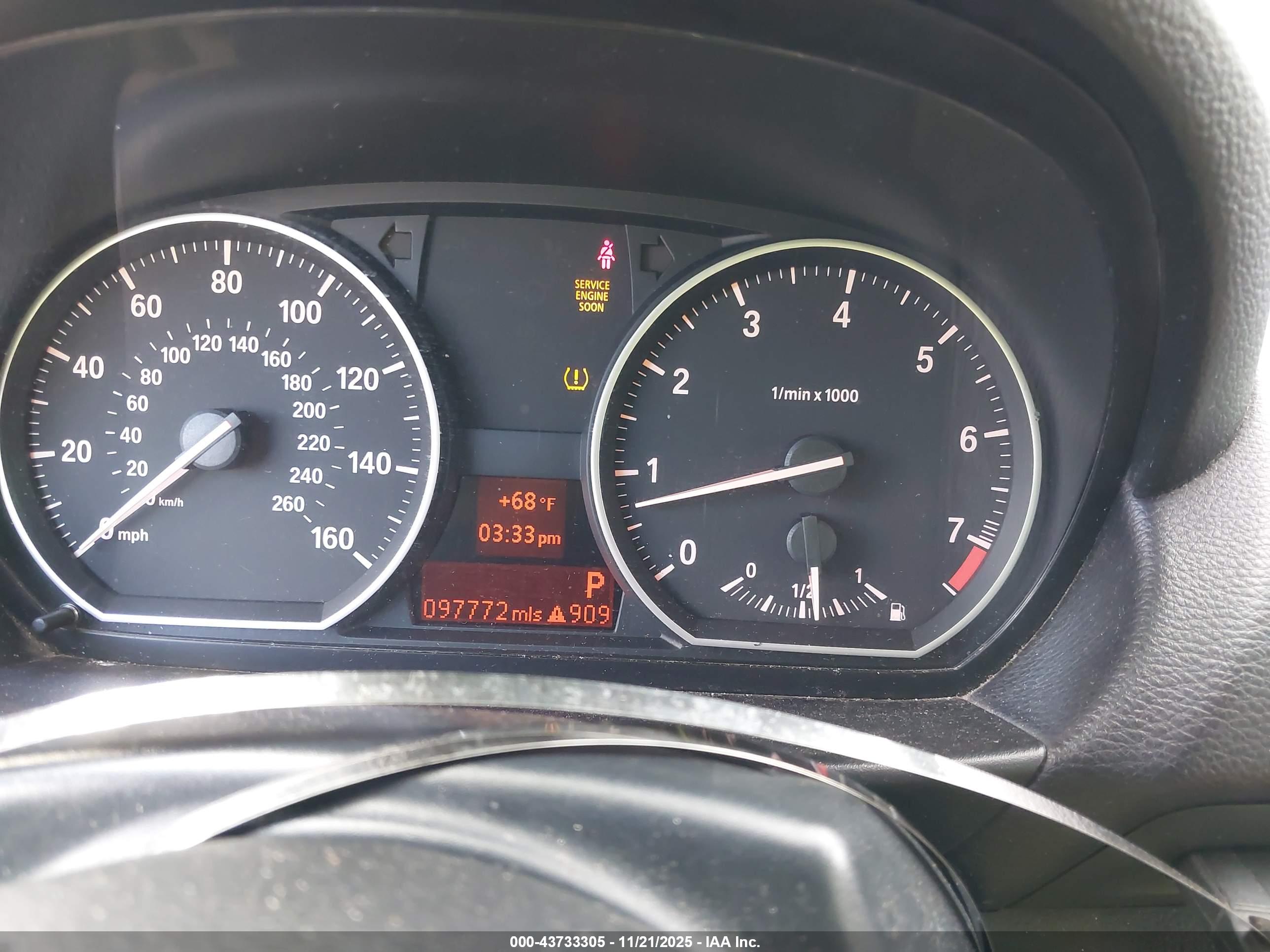 BMW 128I image 7